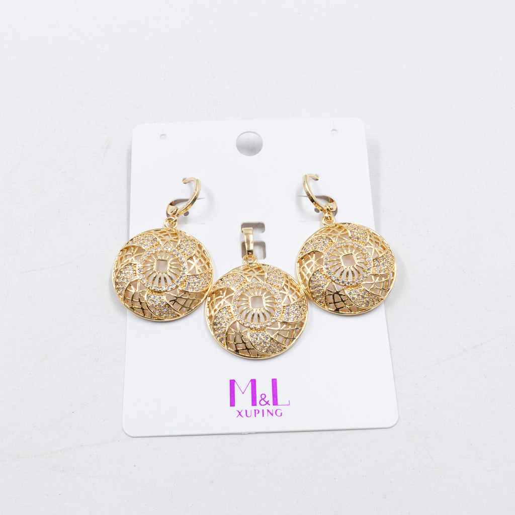 Conjunto de de Aretes y Dije M10 Oro Laminado