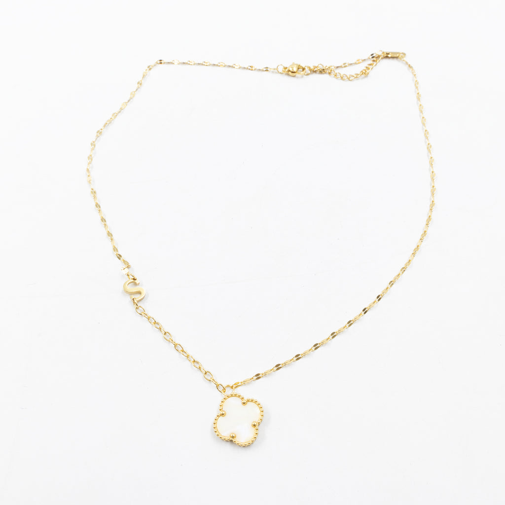 Collares Dorados con dijes de letra P, R, S y dije de Trebol M5 Oro Laminado