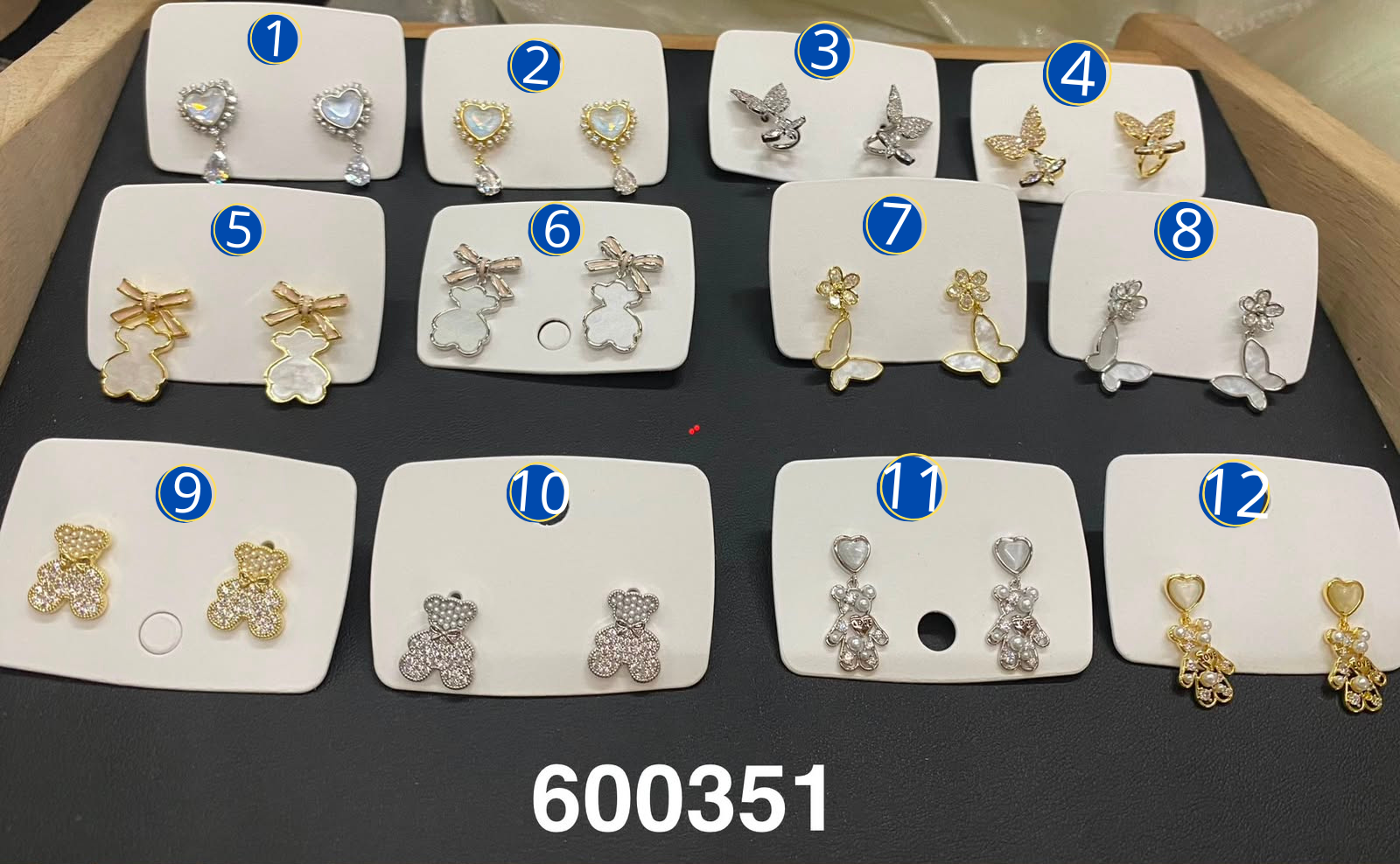 [08/JUNI/26] Aretes Dorados y Plateados M1 Oro Laminado