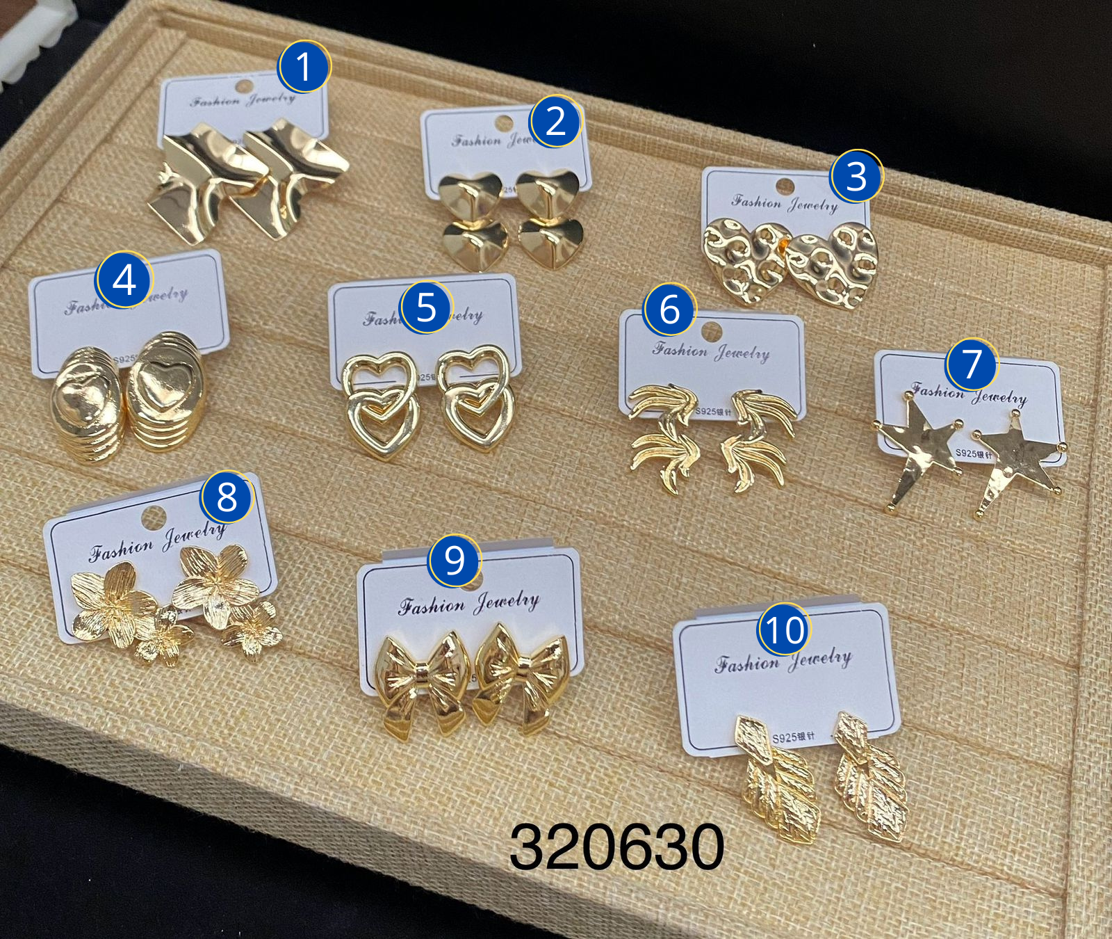 Aretes Dorados Varios diseños M10 Oro Laminado