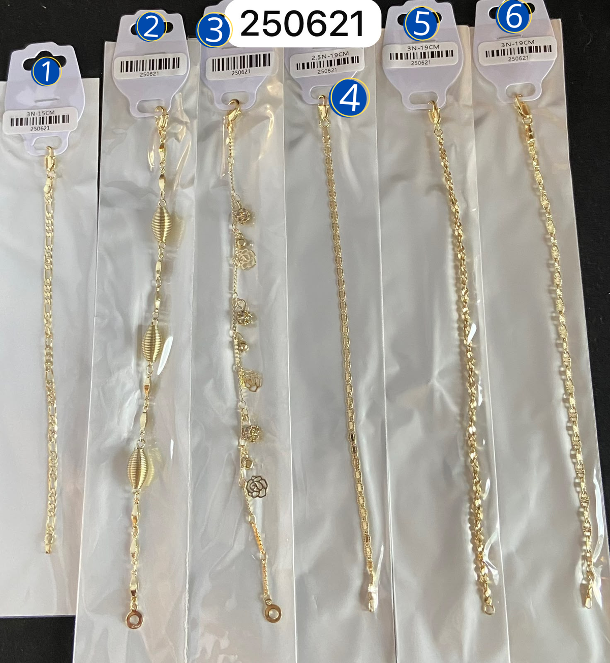 [12/SEPTIEMBRE/26] Pulsera Dorada de 19 cm M8 Oro Laminado