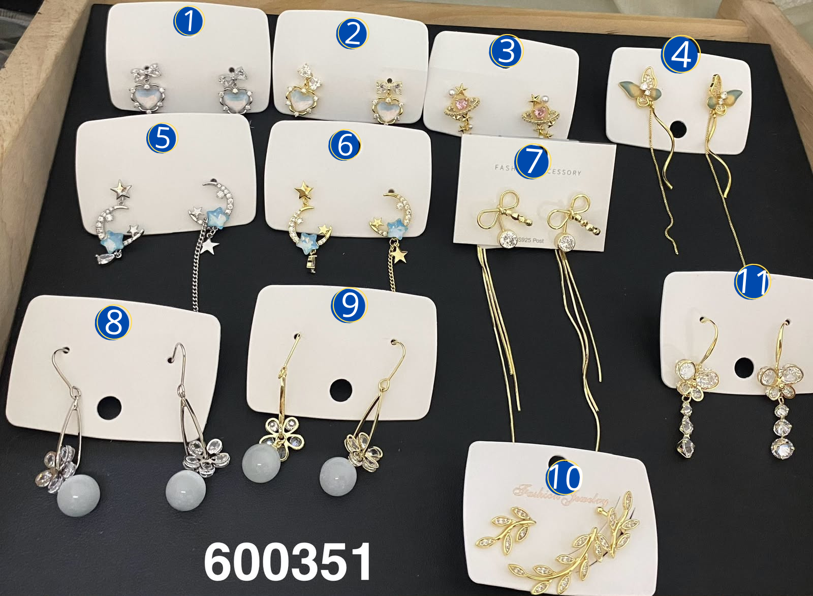 [08/JUNI/26] Aretes Dorados y Plateados M2 Oro Laminado
