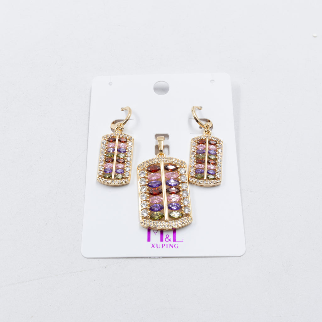 Conjunto de de Aretes y Dije M9 Oro Laminado