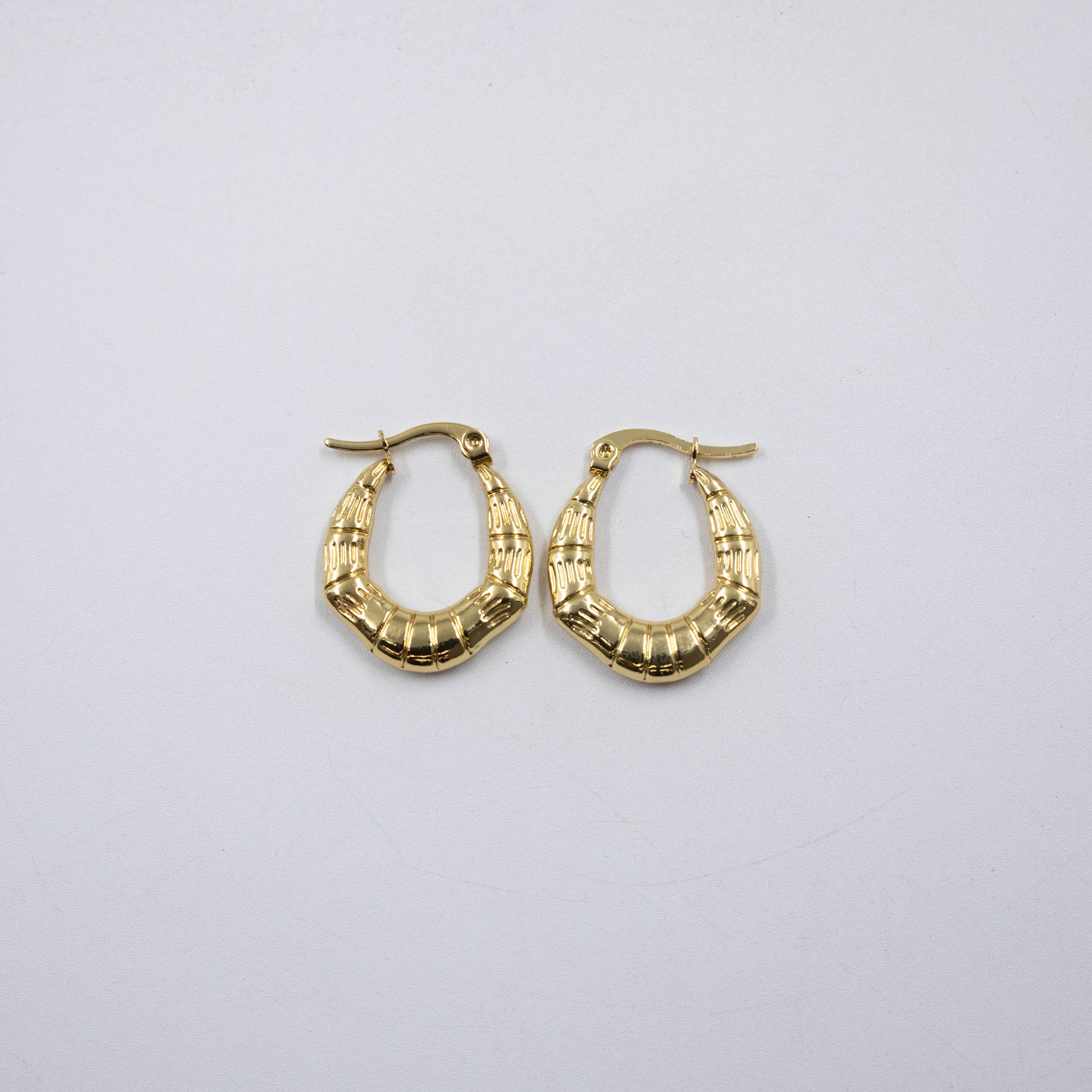 Aretes Dorados Chicos M1 Oro Laminado
