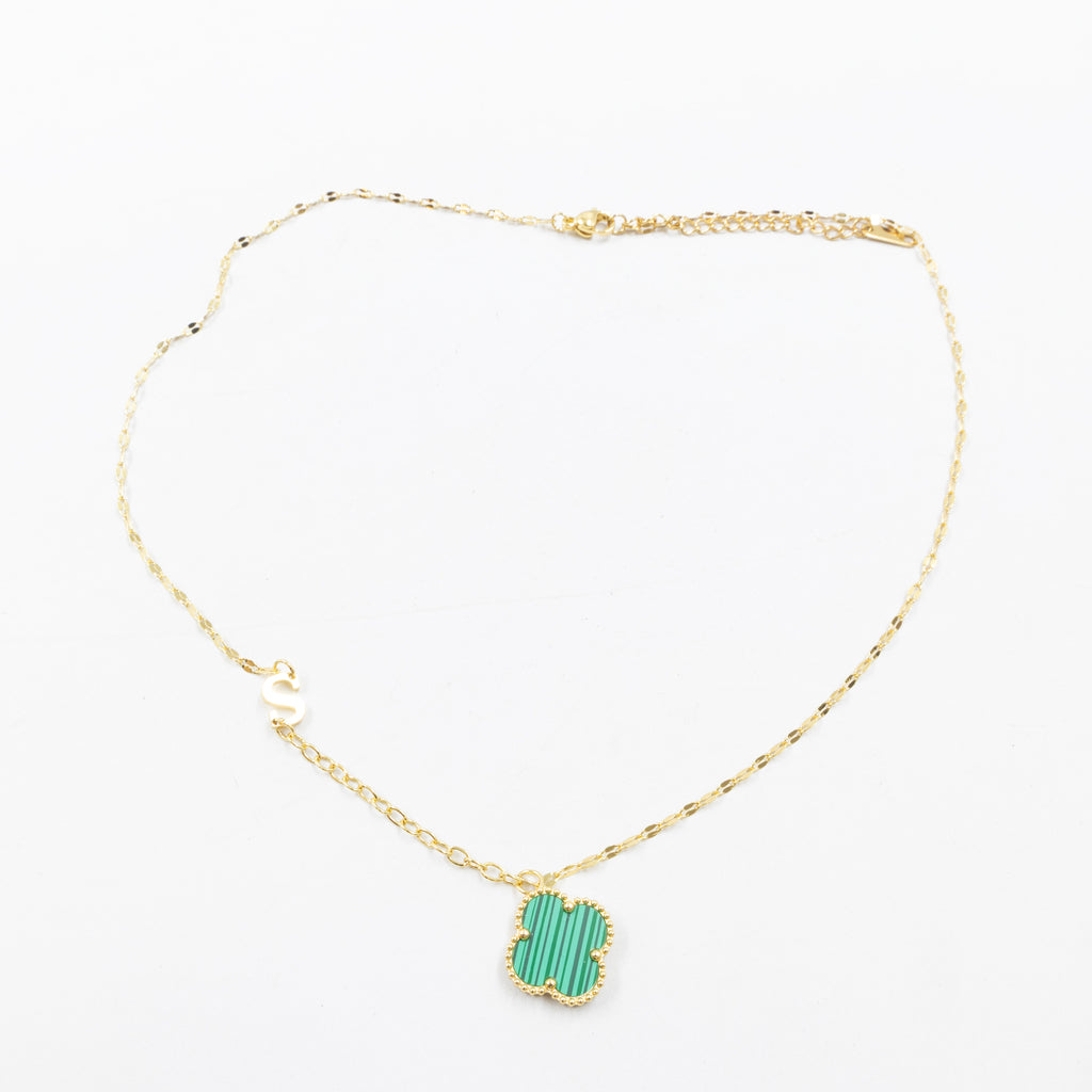 Collares Dorados con dijes de letra P, R, S y dije de Trebol M5 Oro Laminado