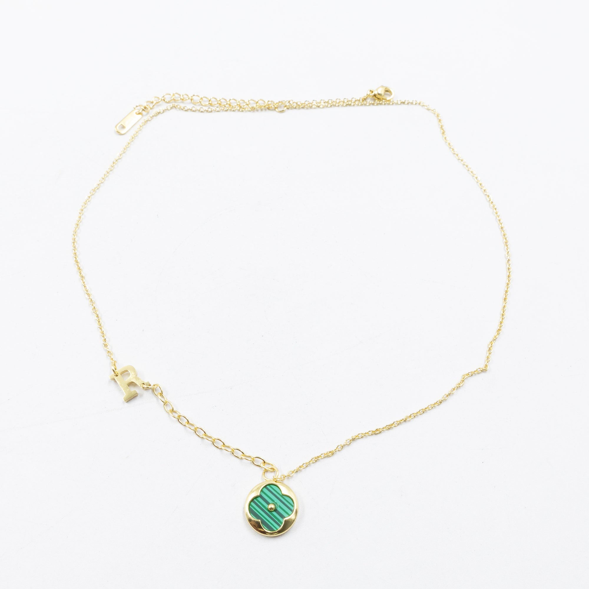 Collares Dorados con dijes de letra N,P,R y dije de Trebol M5 Oro Laminado