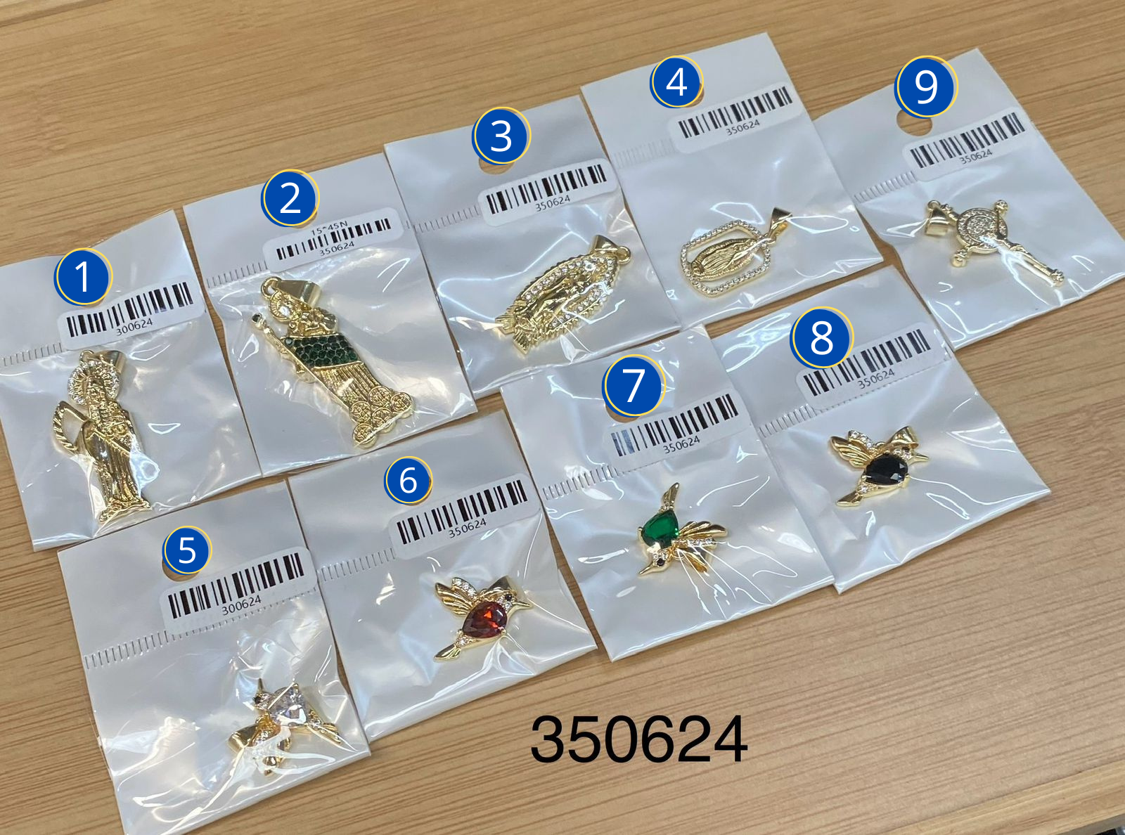 Dijes Religiosos M3 Oro Laminado