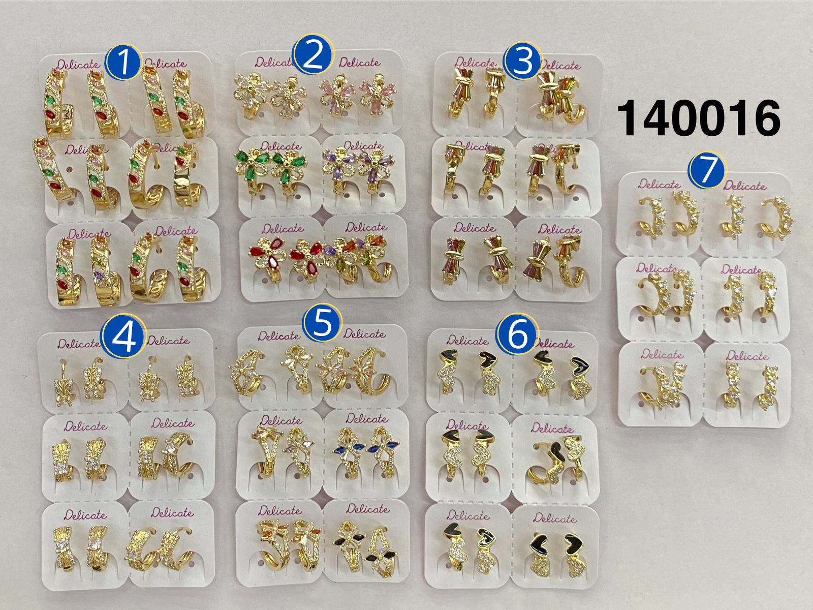 Paquete de 6 pares de Aretes Dorados M14 Oro Laminado