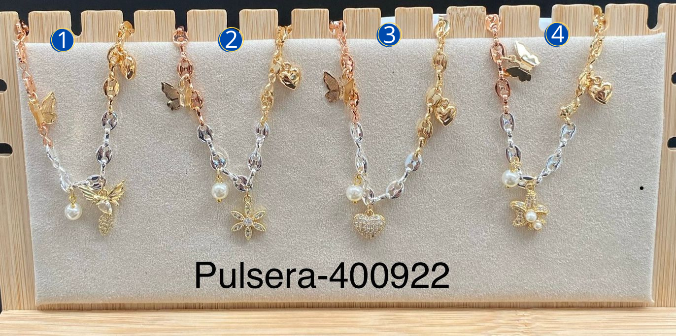 Pulseras de tres colores con diferentes dijes M3 Oro Laminado