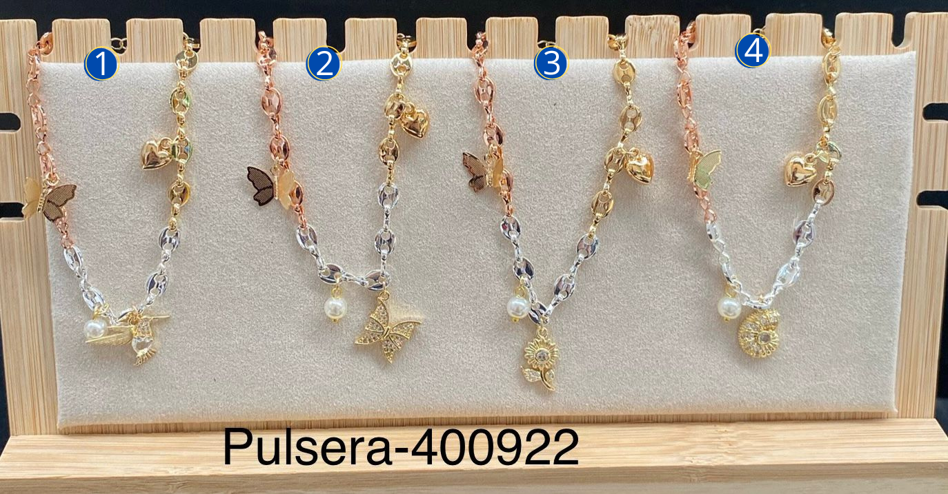 Pulseras de tres colores con diferentes dijes M4 Oro Laminado