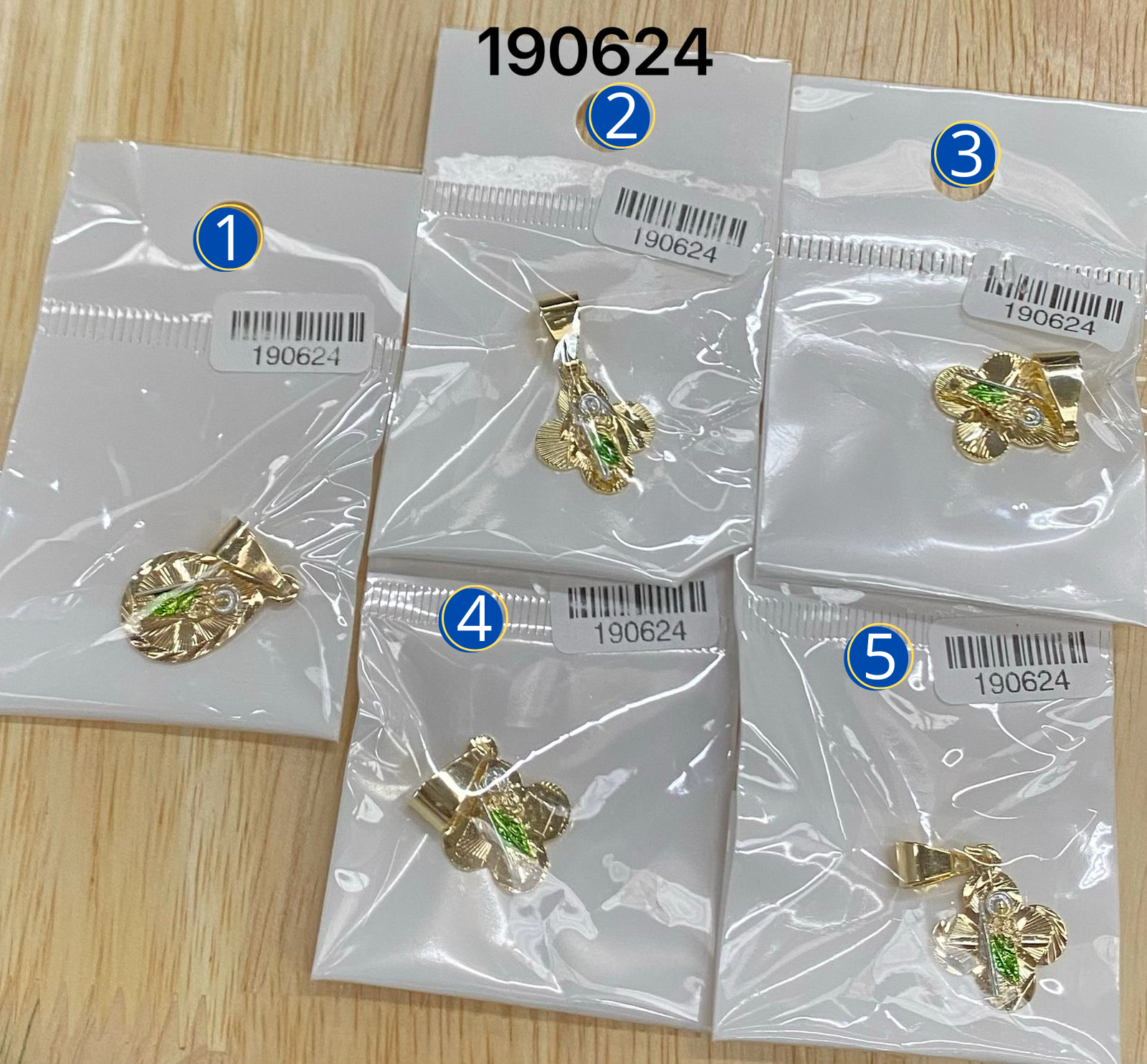 Dijes Religiosos Dorados M4 Oro Laminado