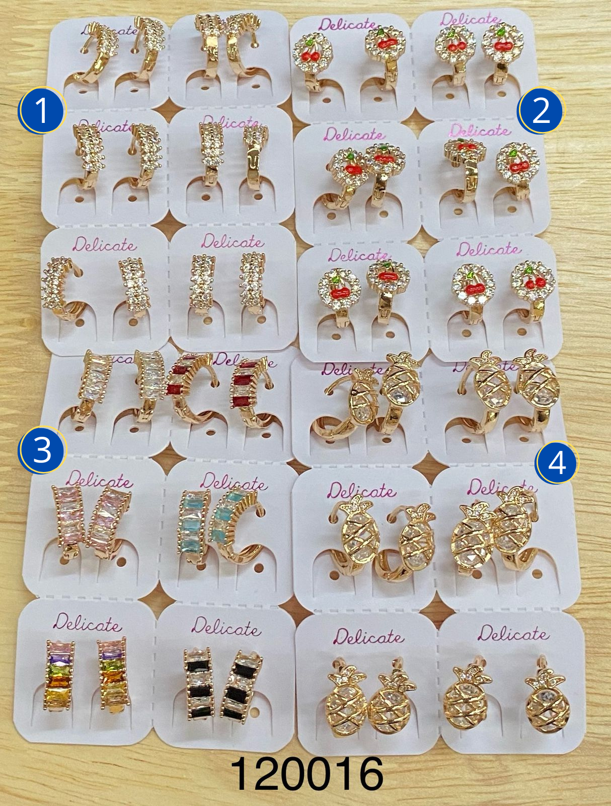 Aretes Dorados Paquete de 6 M18 Oro Laminado