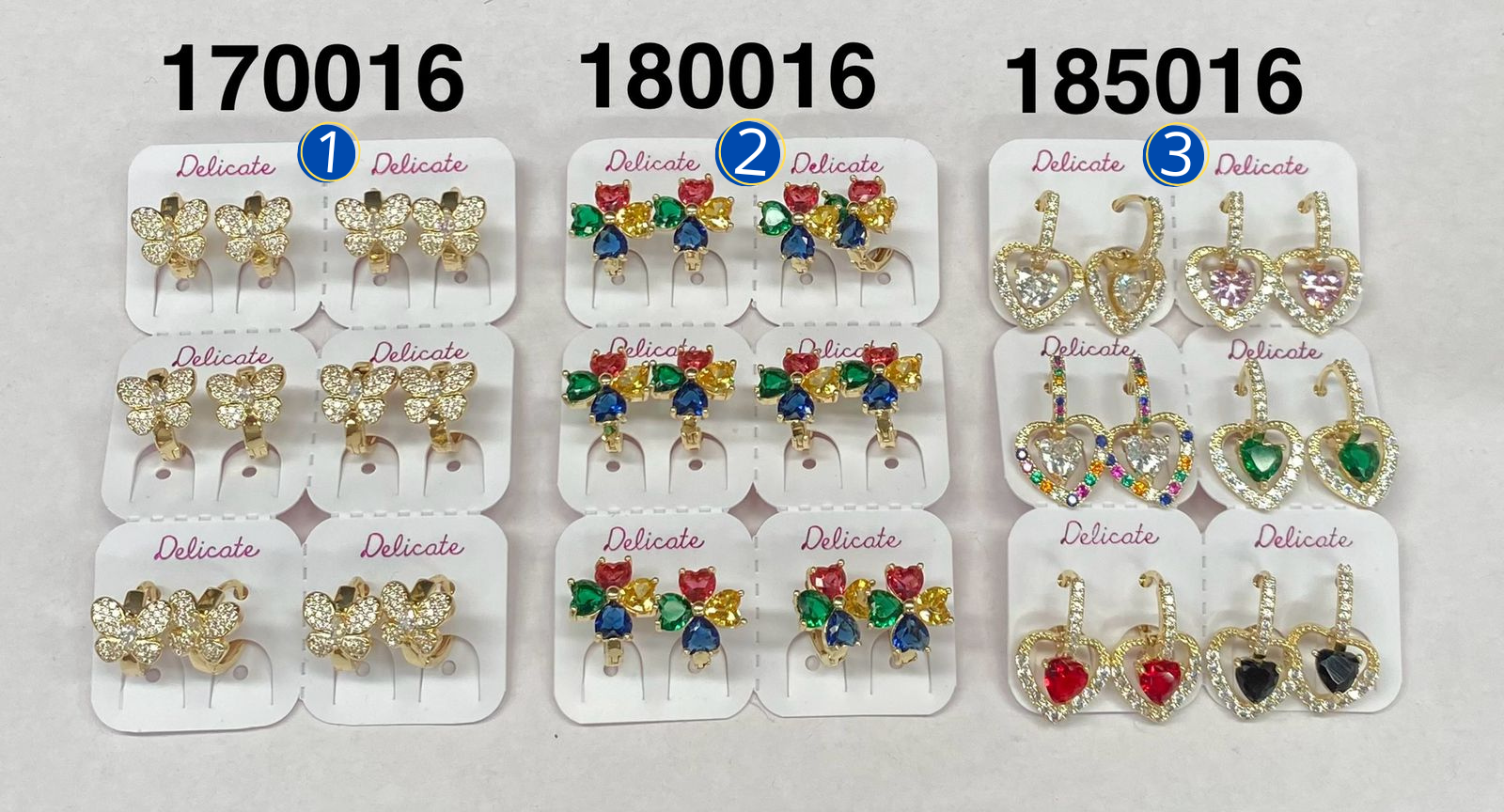 Paquete de 6 pares de Aretes Dorados M19 Oro Laminado