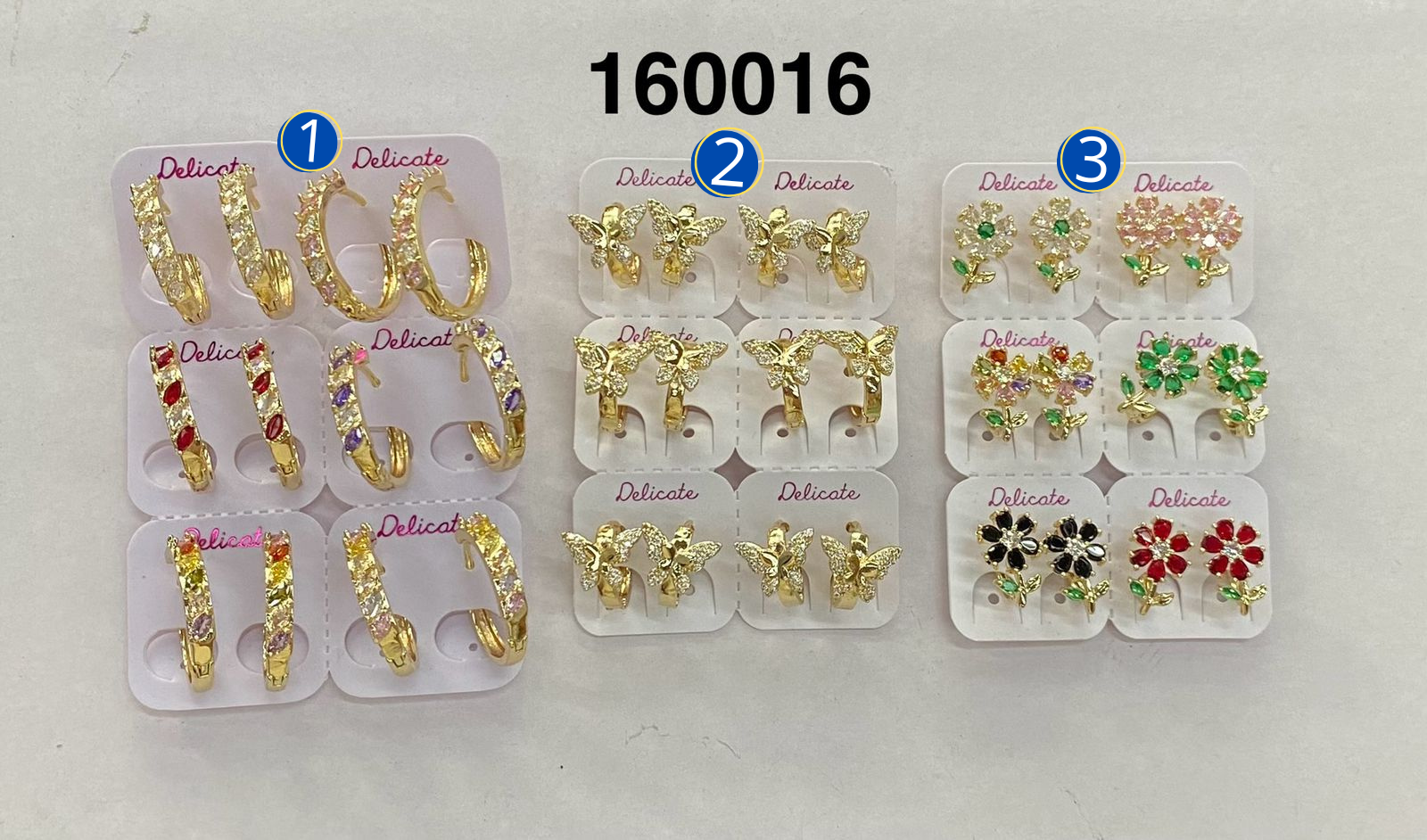 Paquete de 6 pares de Aretes Dorados M18 Oro Laminado