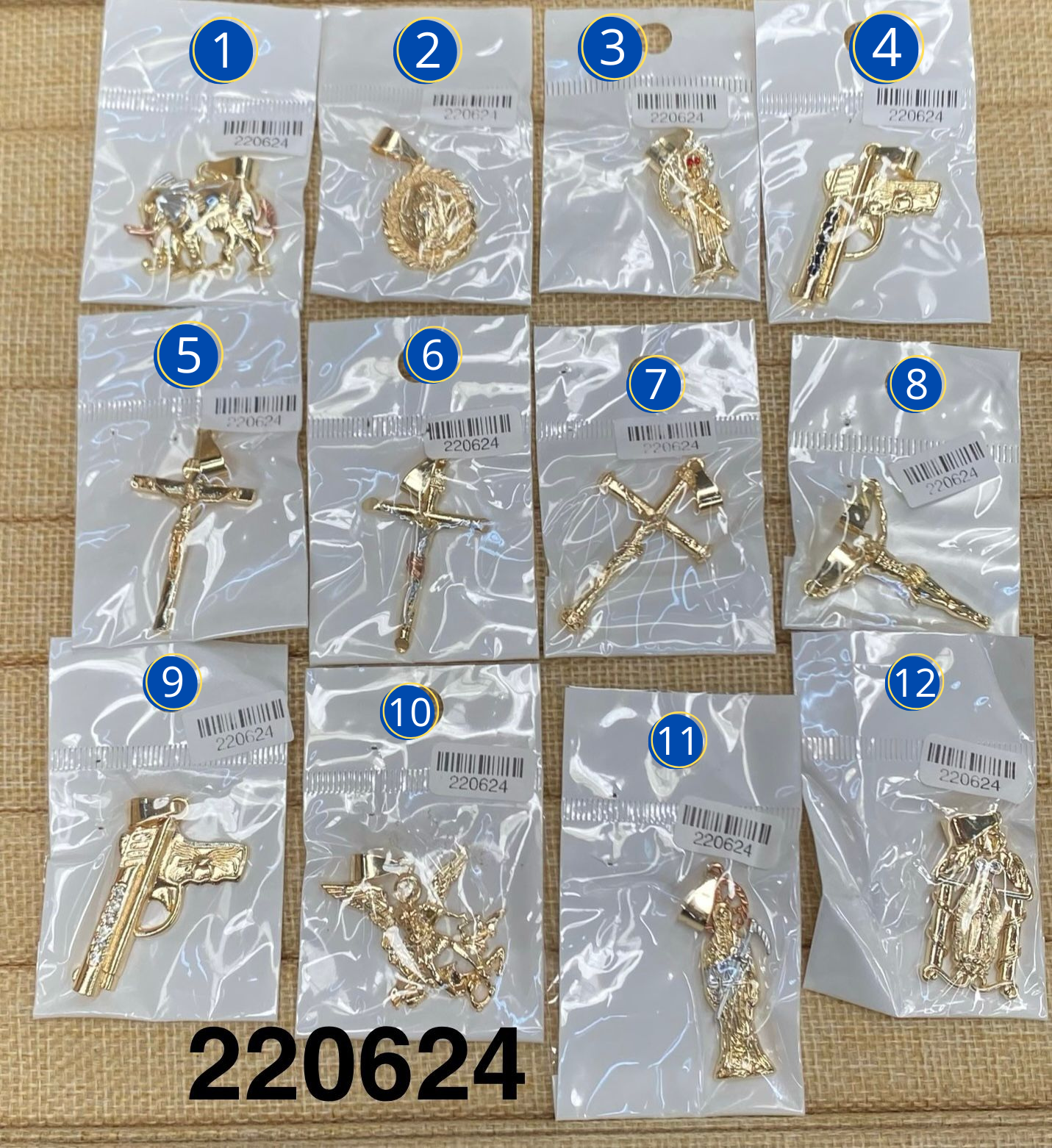Dijes Dorados M6 Oro Laminado