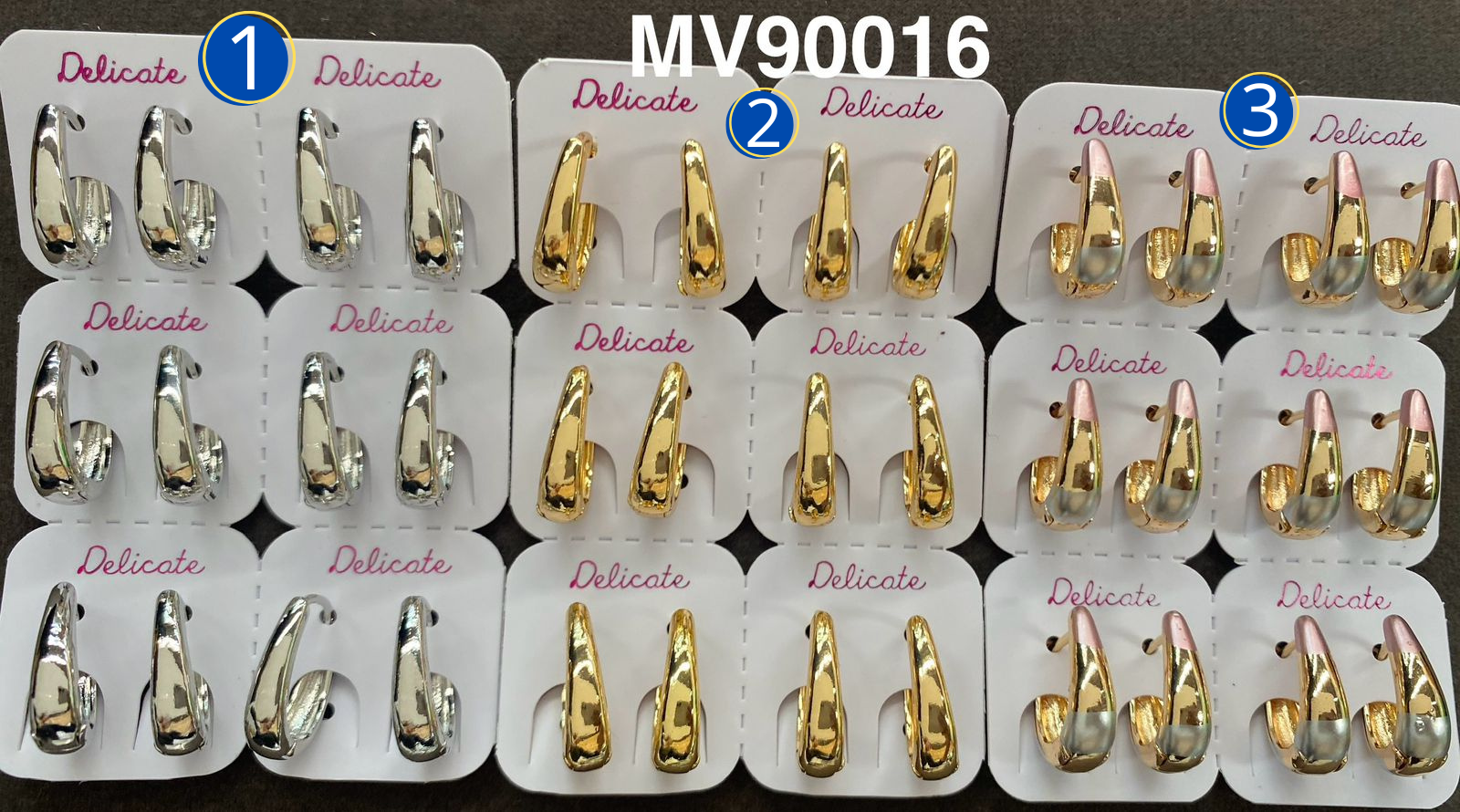 Aretes Huggies Tres Colores M20 Oro Laminado 11/02/26