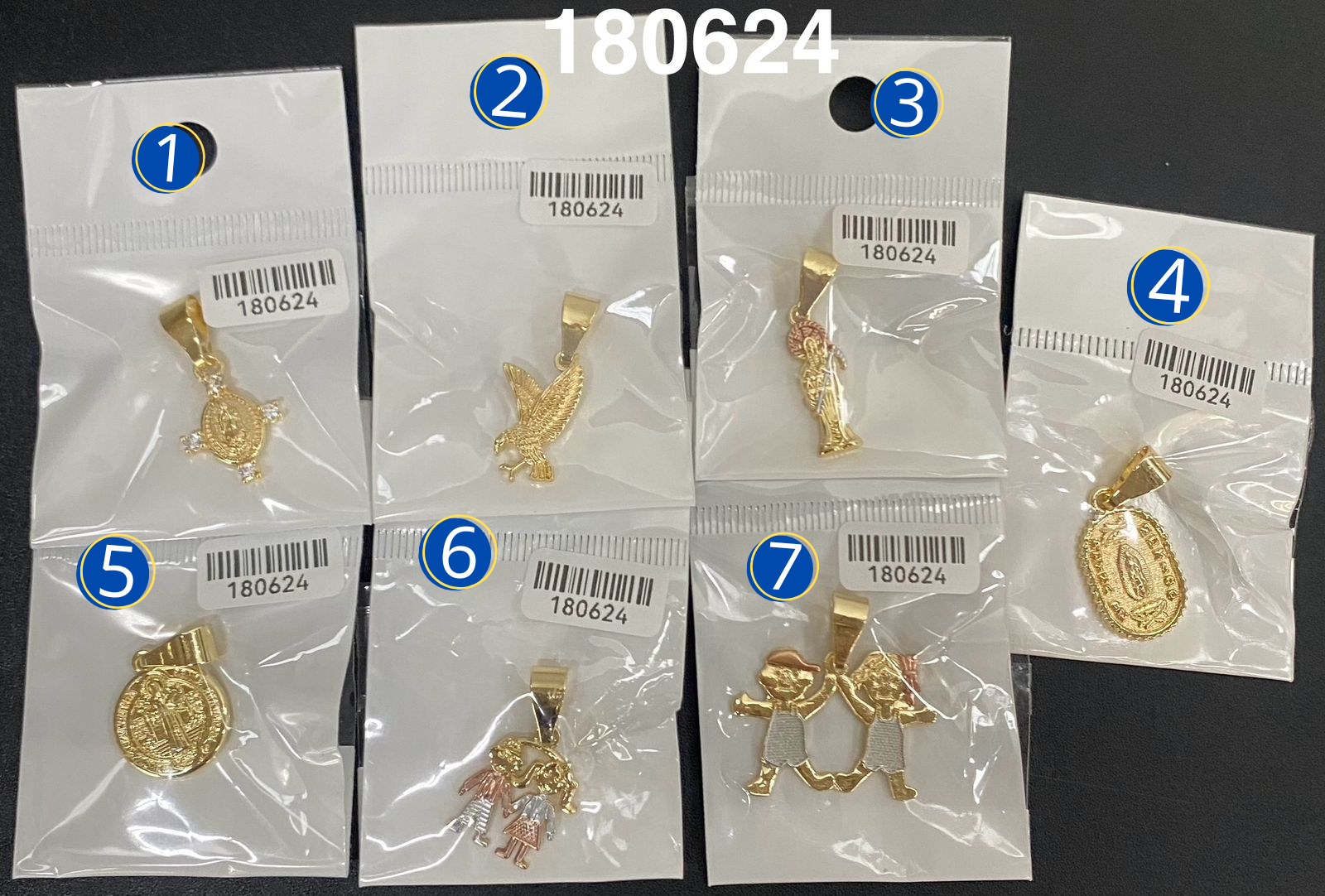 Dijes Dorados M23 Oro Laminado 04/03/26