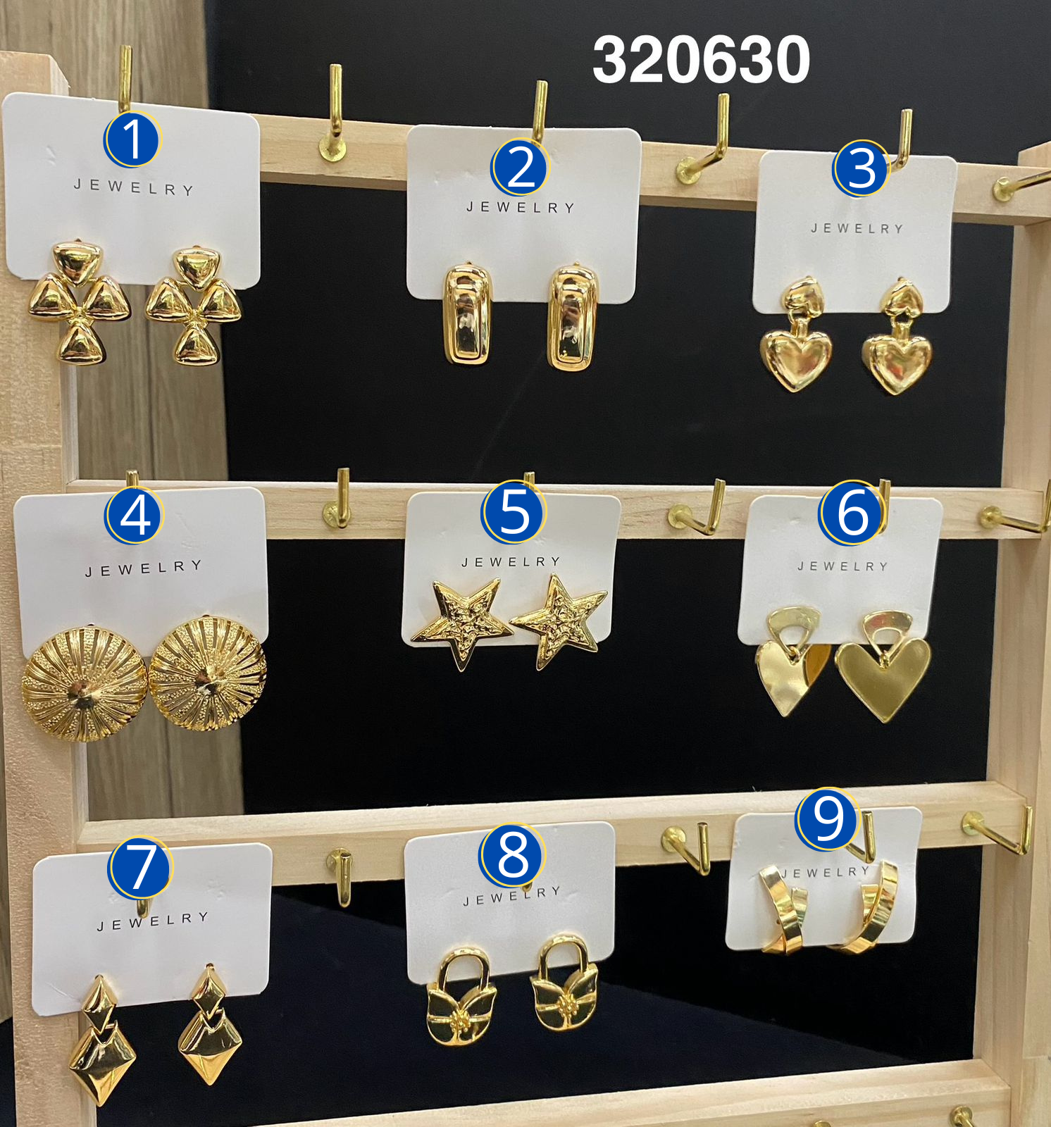 Aretes Dorados diferentes formas M9 Oro Laminado