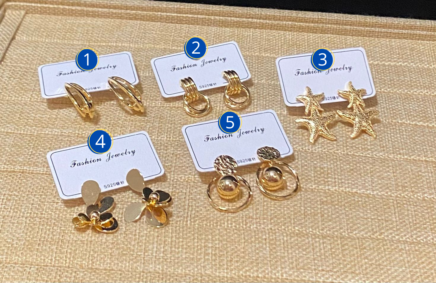 Aretes Dorados Varios diseños M3 Oro Laminado