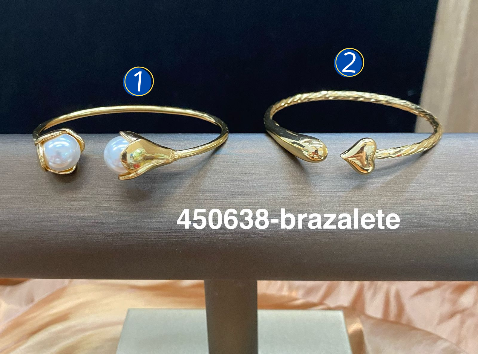 Brazalete  Dorado de Corazón M2 Oro Laminado