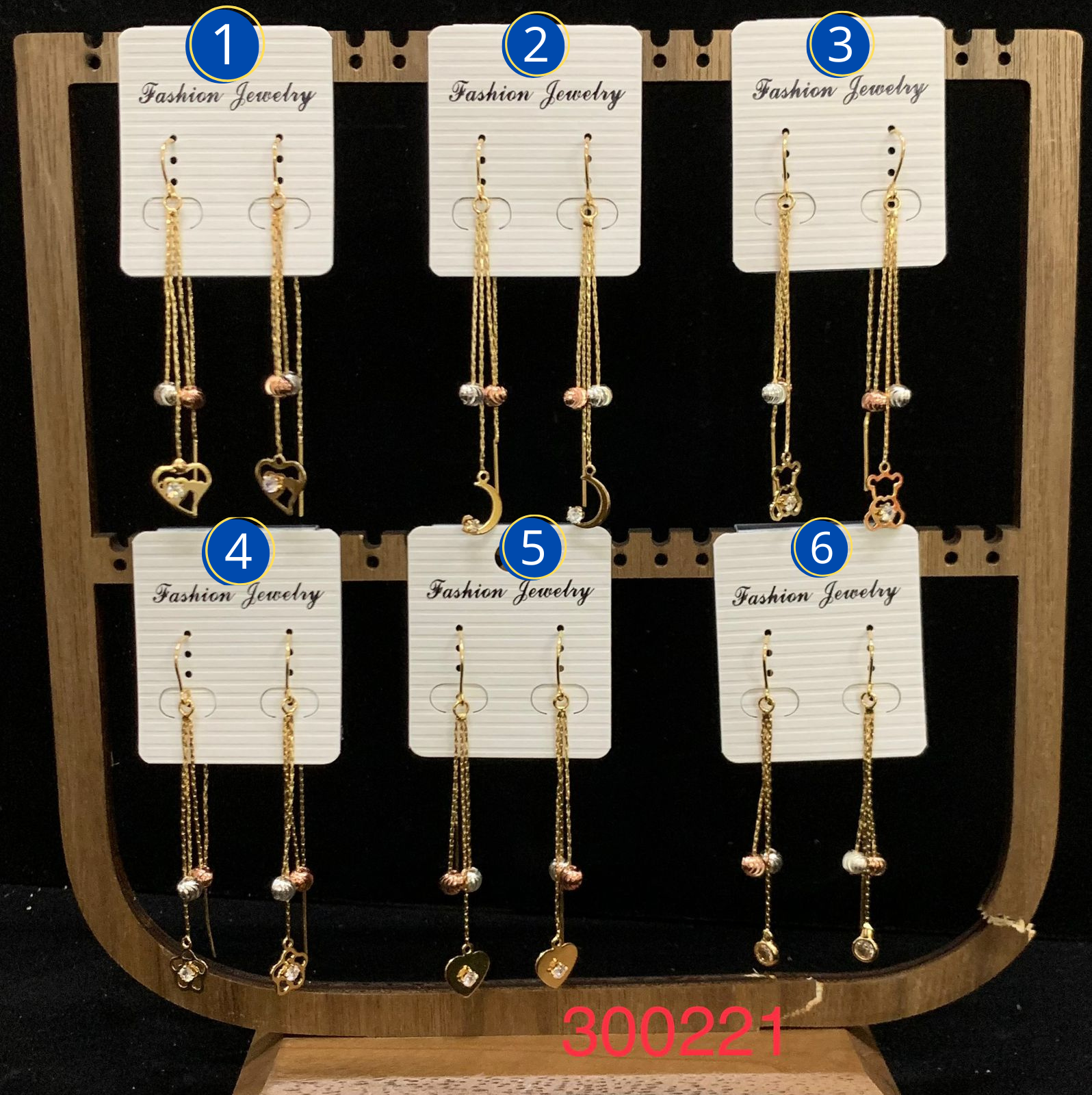 ARETES DORADOS DE DIFERENTES FORMAS M1 - ORO LAMINADO