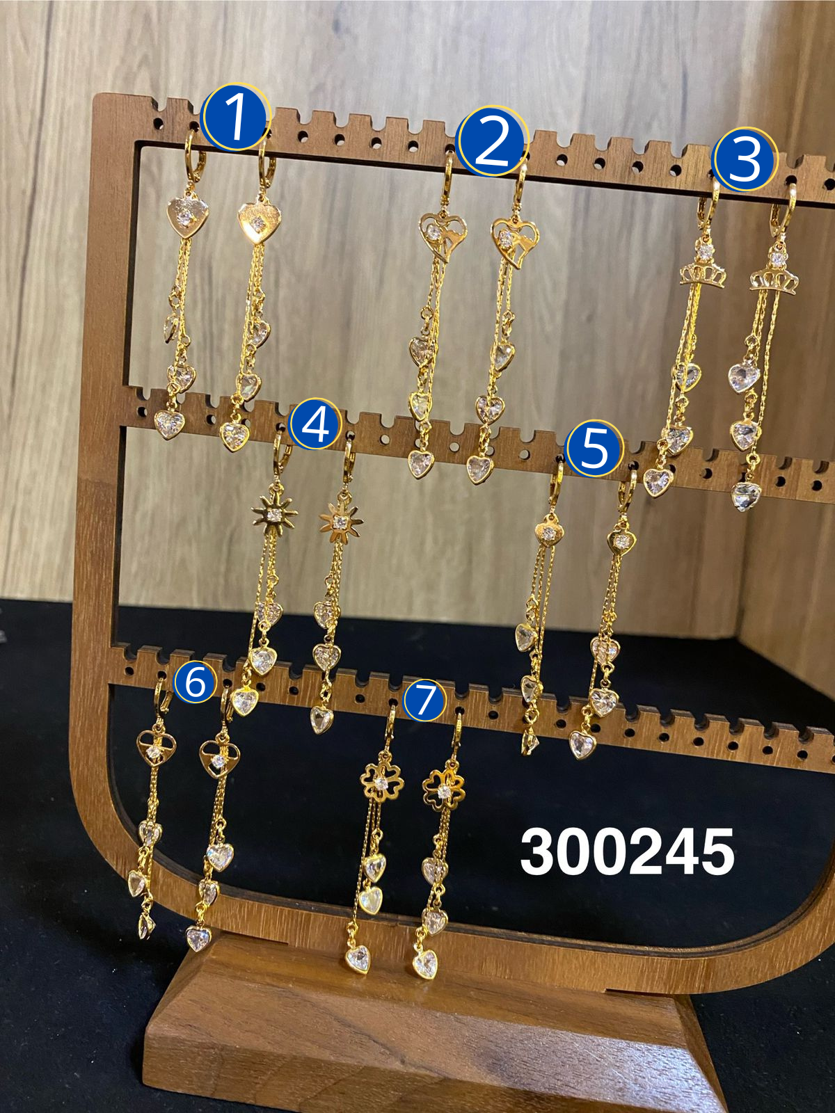 [08/JUNI/26] Aretes Largos Dorados M5 Oro Laminado