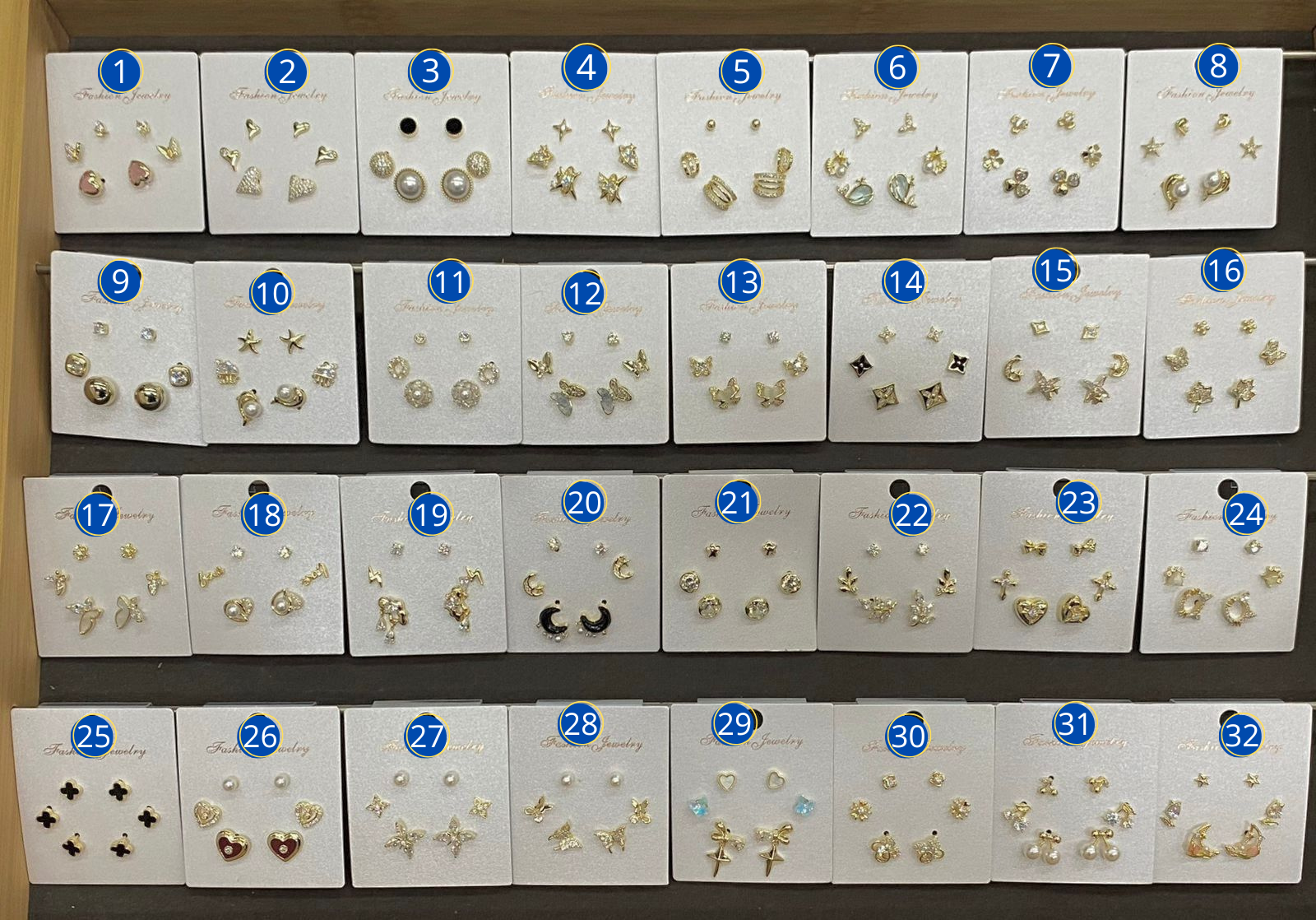 Paquetes de 3 Aretes Dorados con piedras M3 Oro Laminado