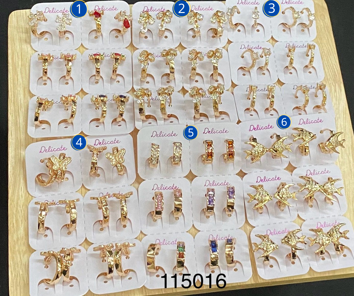 Aretes Dorados Paquete de 6 M12 Oro Laminado