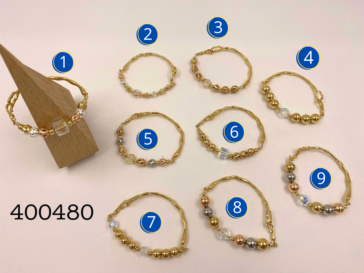 Pulsera Dorada con  M1 Oro Laminado