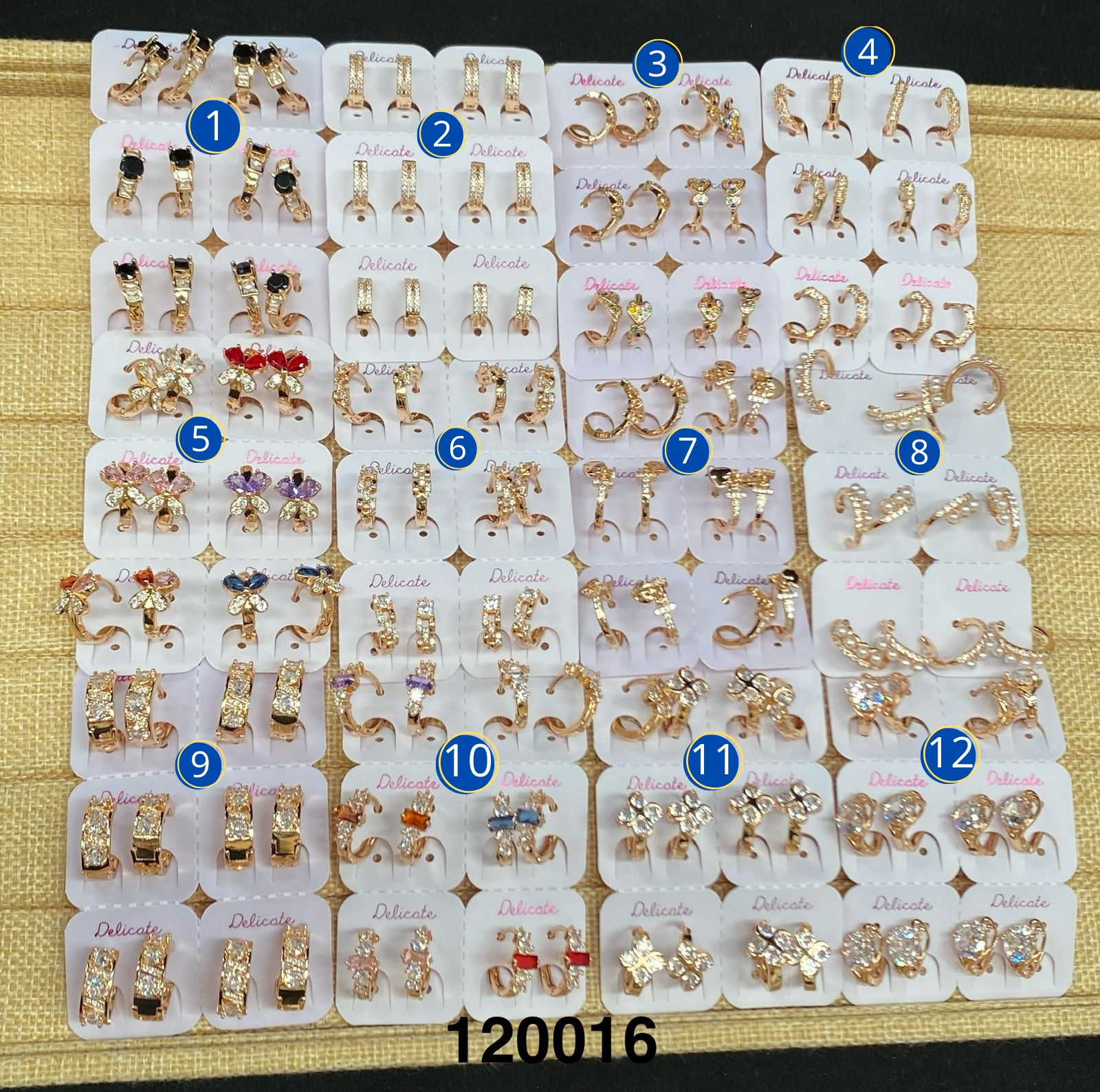 Aretes dorados Paquete de 6 M22 - Oro Laminado