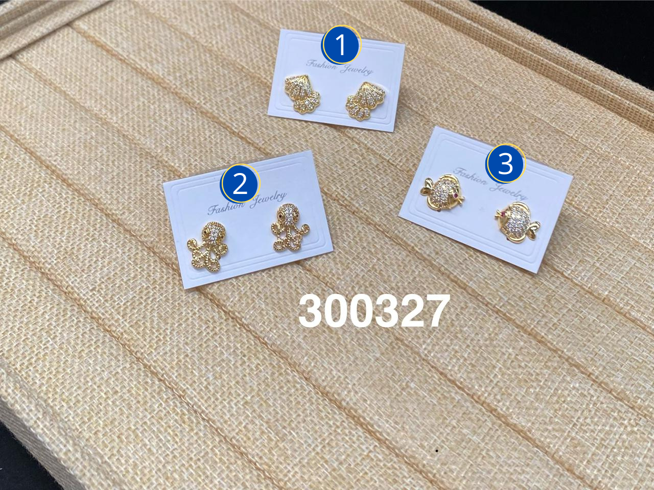 Aretes Dorados Varios diseños M11 Oro Laminado