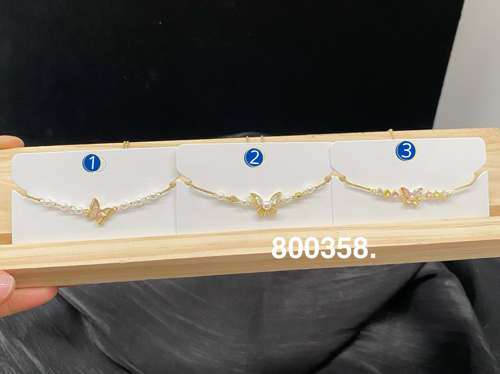 [08/JUNI/26] Pulseras Doradas con Dije M1 Oro Laminado