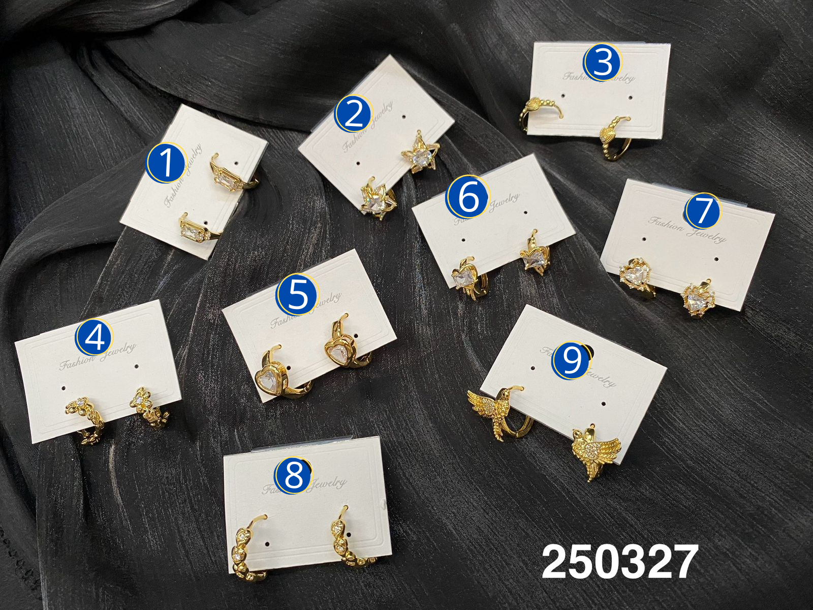 Aretes Dorados con Piedras de aro M3 Oro Laminado