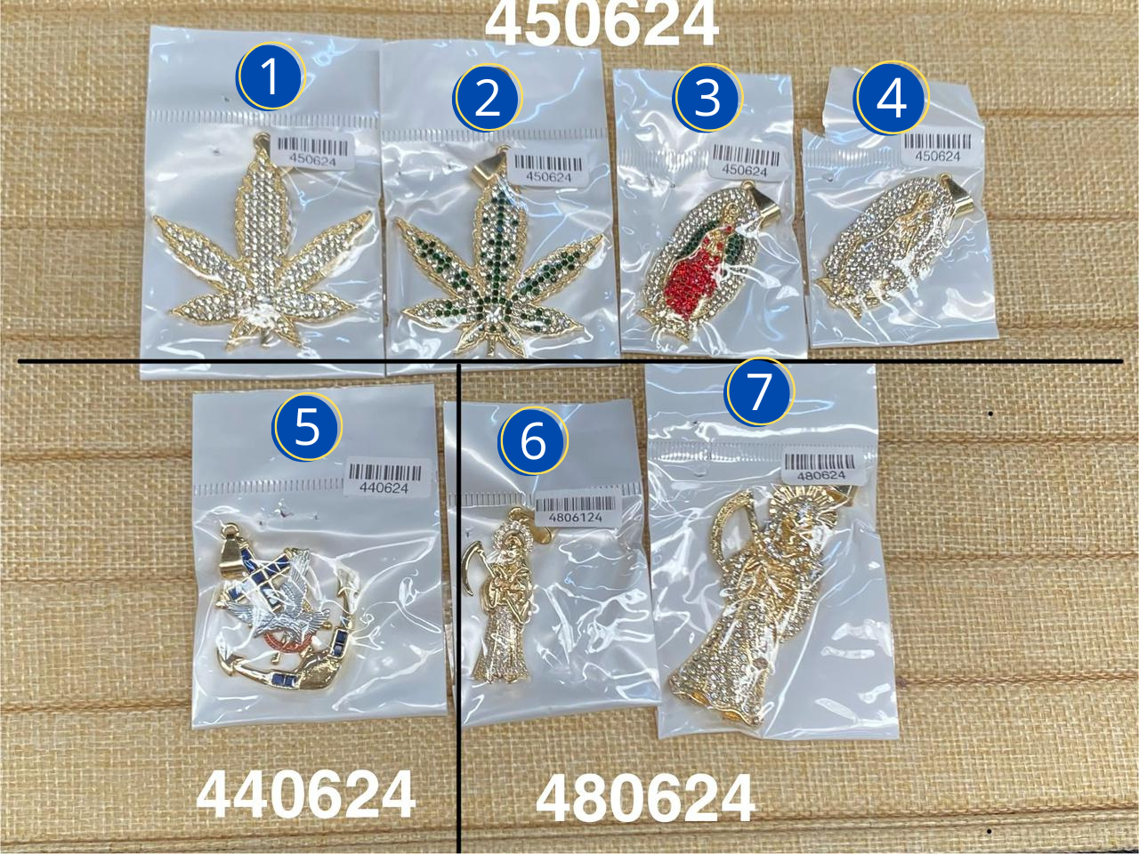 Dijes Dorados M38 Oro Laminado