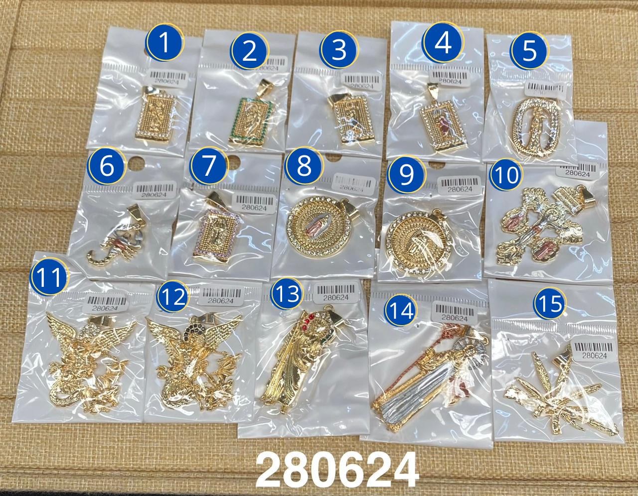 Dijes Dorados M22 Oro Laminado