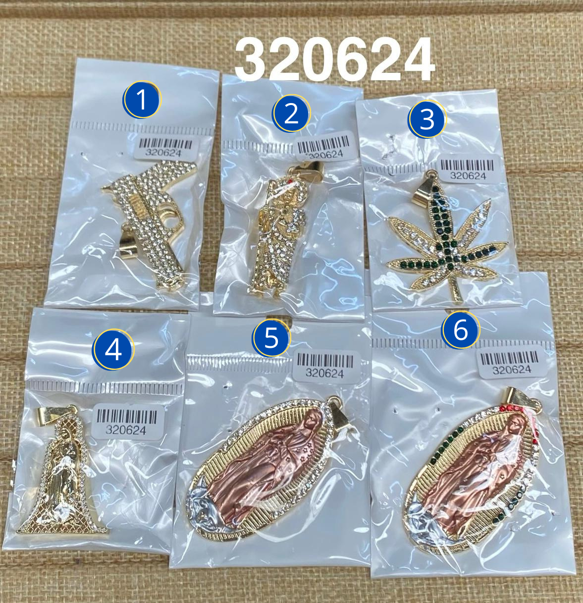 Dijes Dorados M33 Oro Laminado