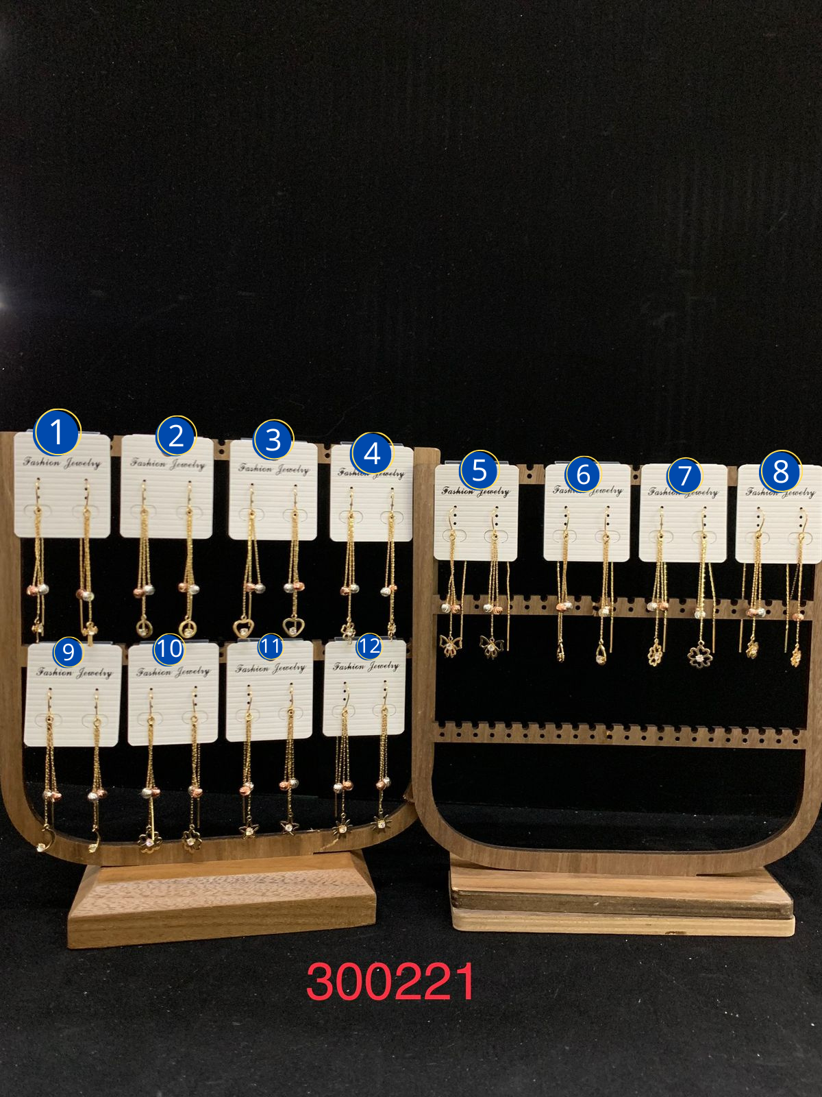 ARETES DORADOS DE DIFERENTES FORMAS M2 - ORO LAMINADO