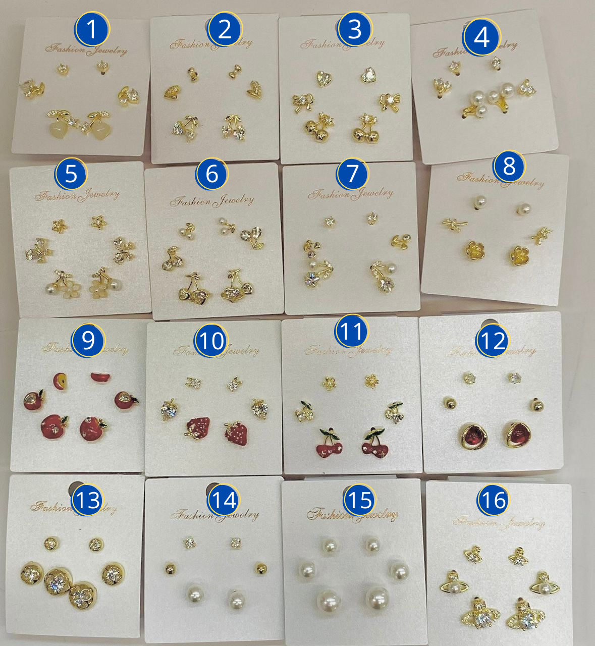 Paquetes de 3 Aretes Dorados con piedras M6 Oro Laminado