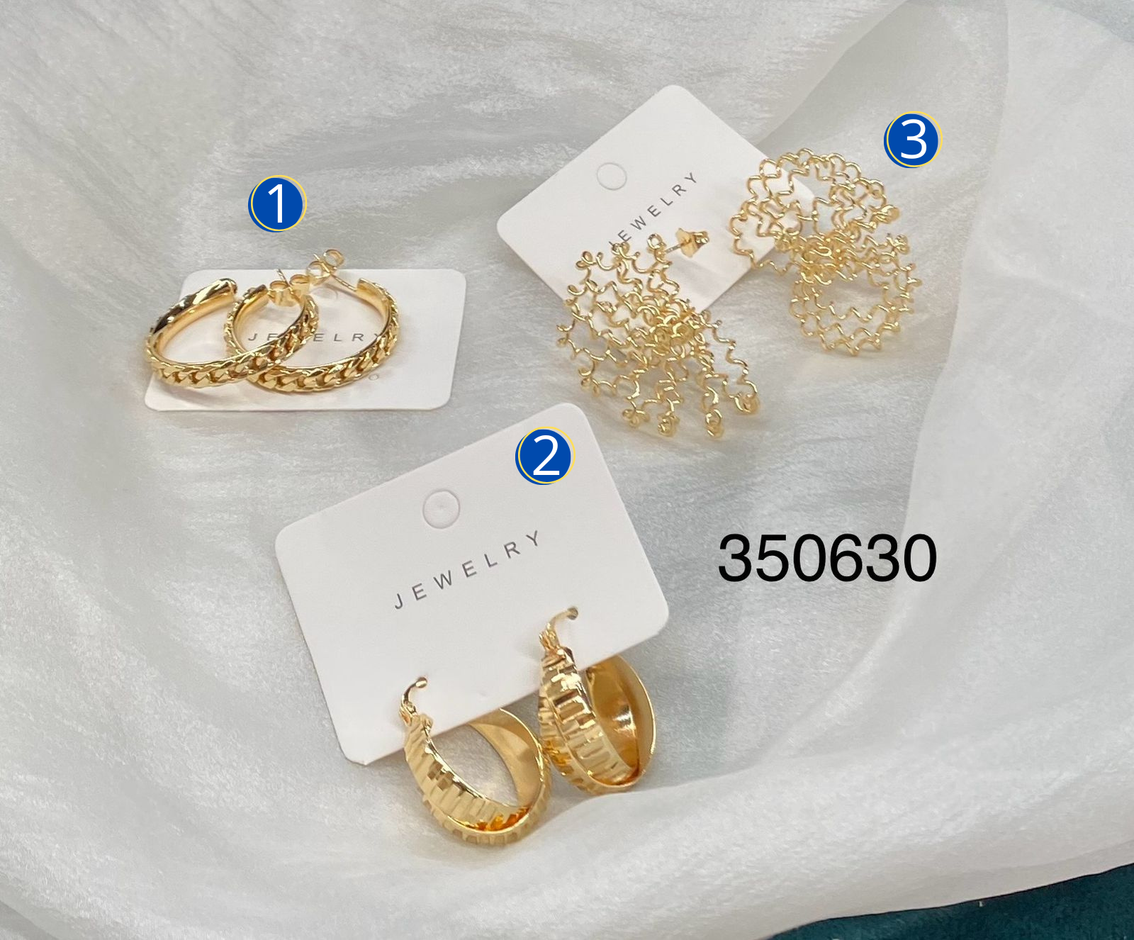 Aretes Dorados M3 Oro Laminado