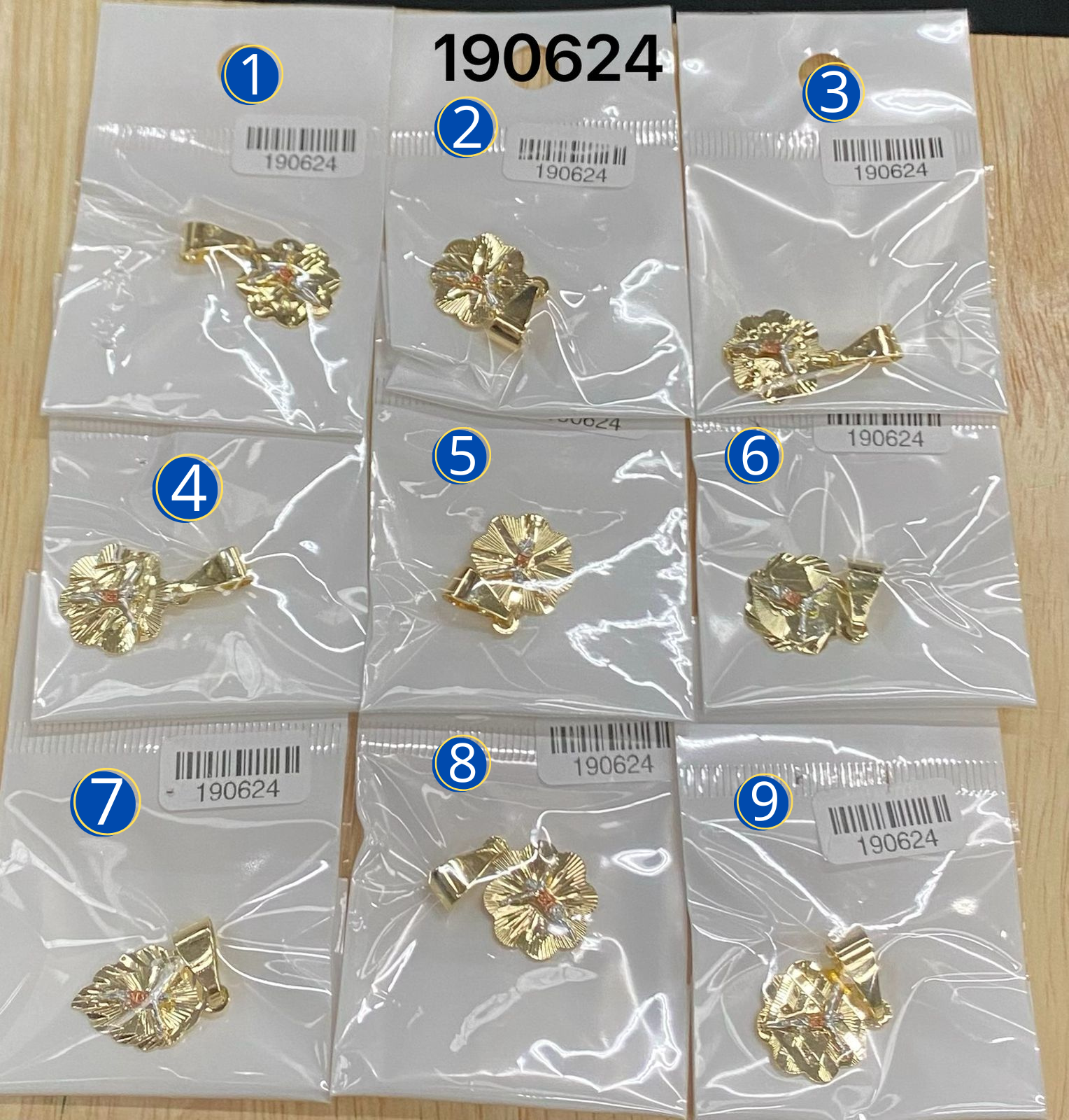 Dijes Religiosos Dorados M2 Oro Laminado