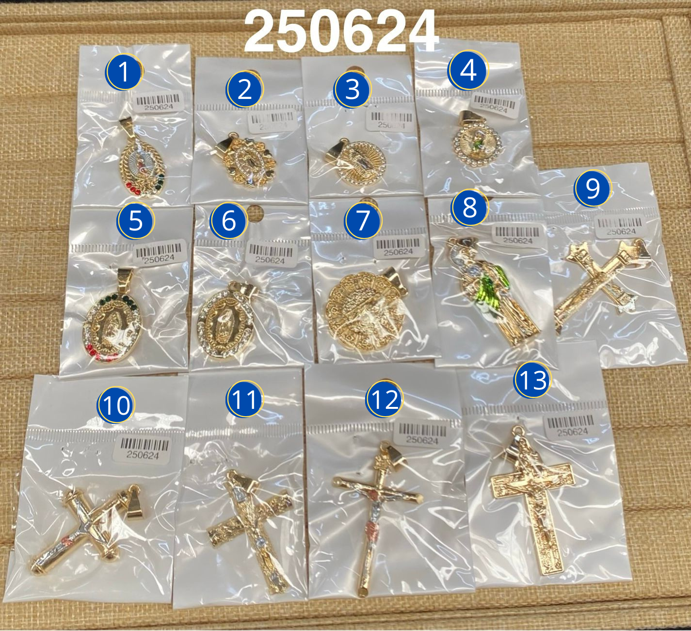 Dijes Dorados M11 Oro Laminado