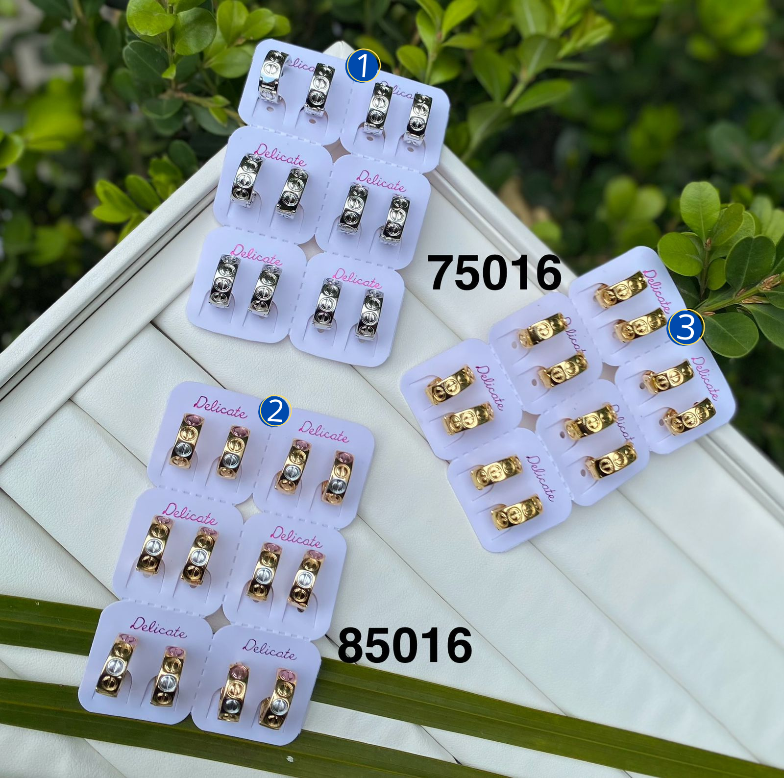 Paquete de 6 pares de Aretes Dorados M53 Oro Laminado