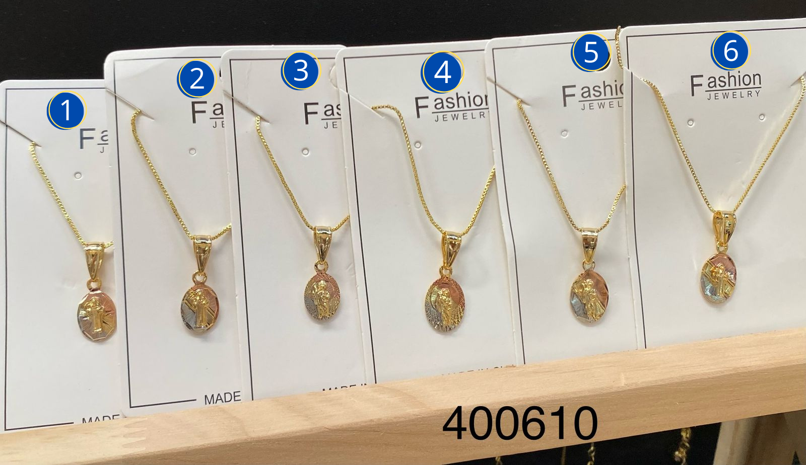 Cadenas Dorados con Dijes religiosos M3 Oro Laminado