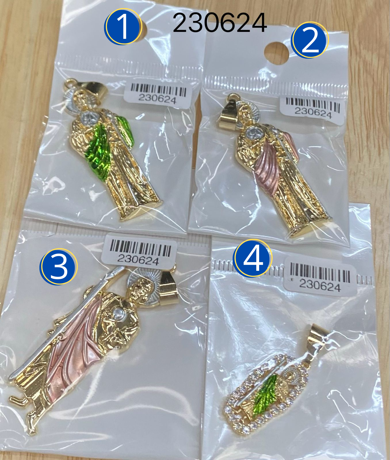 Dijes Religiosos Dorados M7 Oro Laminado