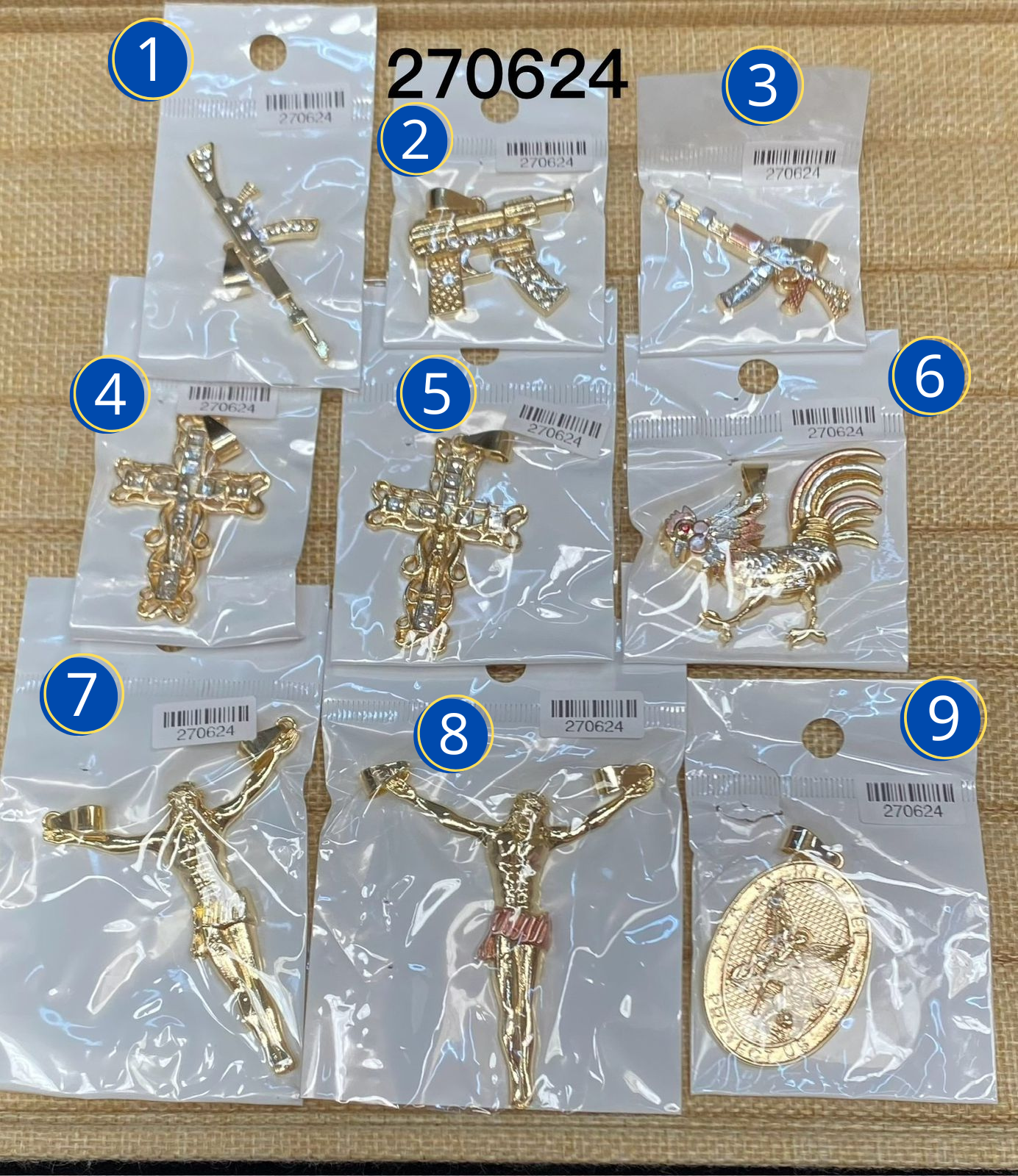 Dijes Dorados M19 Oro Laminado