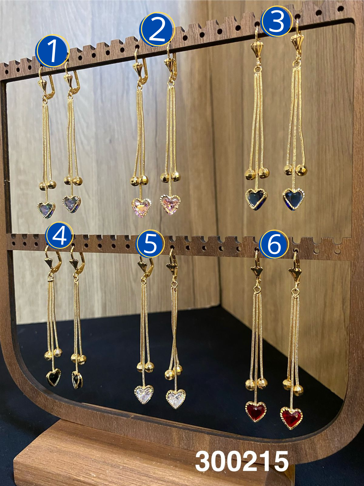 [08/JUNI/26] Aretes Largos Dorados M6 Oro Laminado
