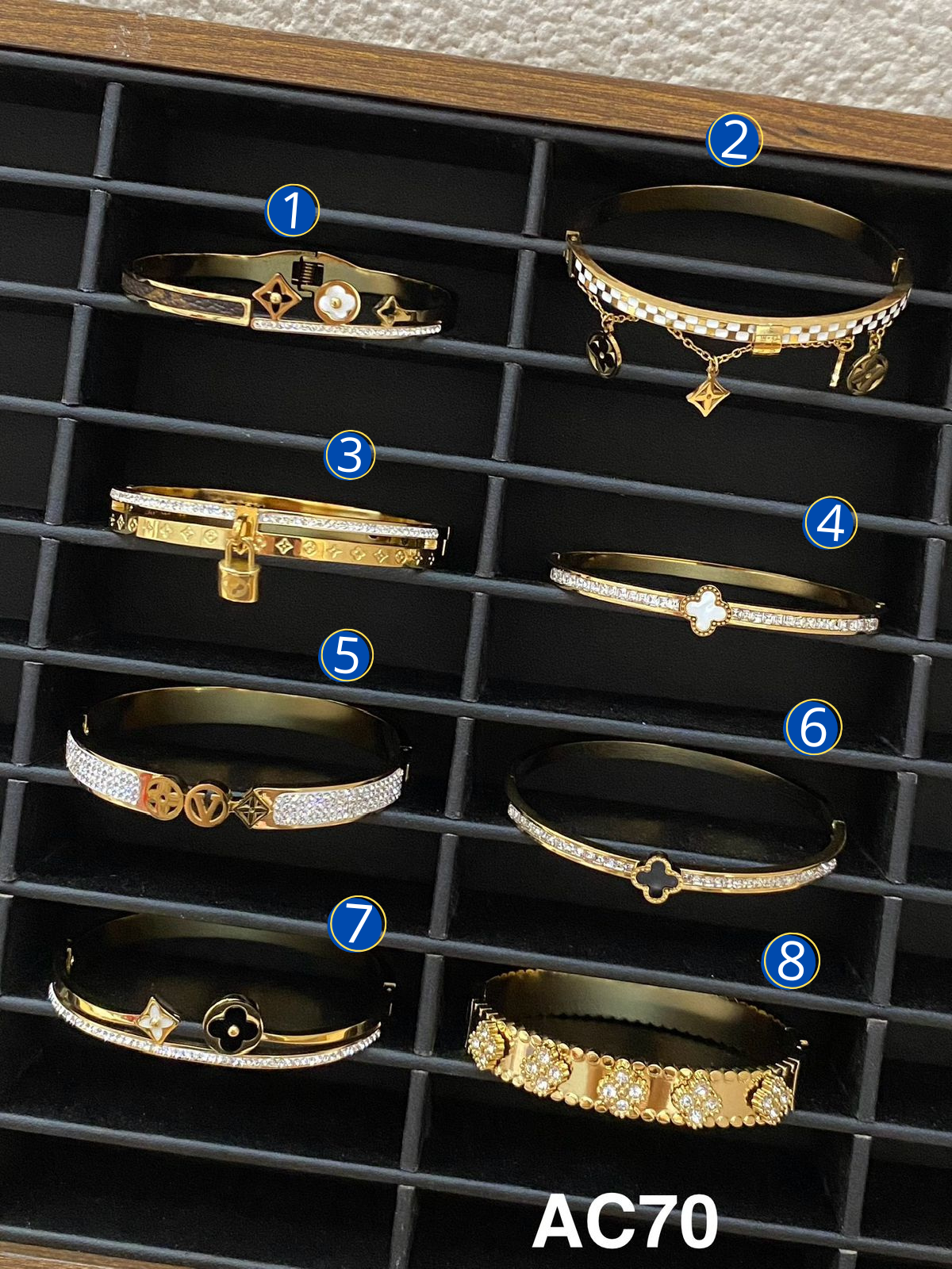 Brazaletes Dorados de Marca M3 Oro Laminado
