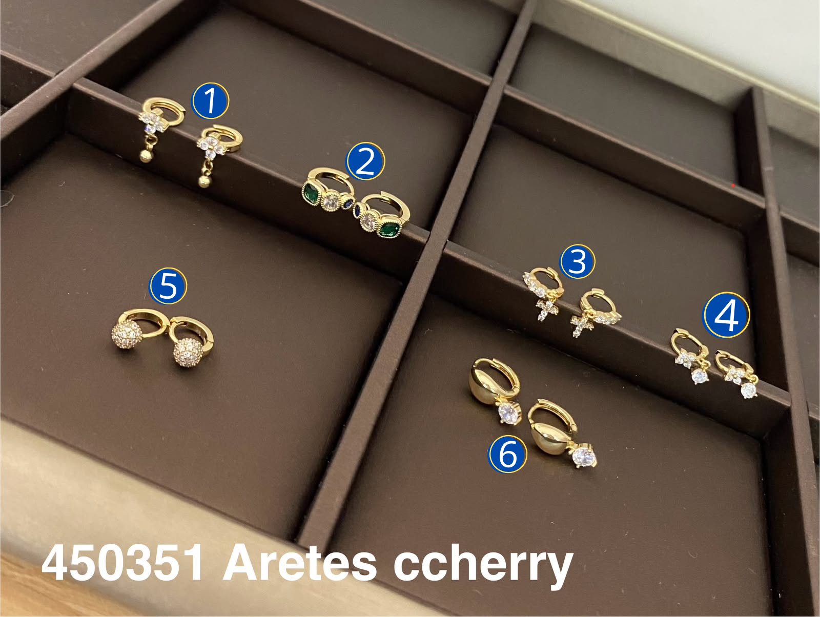 [08/JUNI/26] Aretes Dorados M3 Oro Laminado