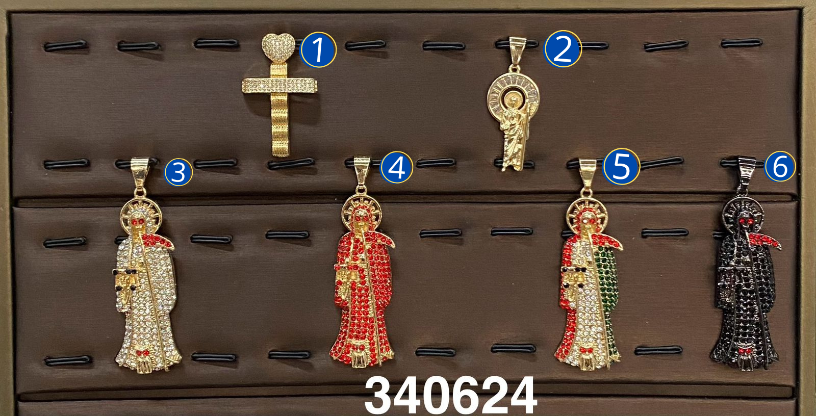 Dije Dorado M15 Oro Laminado