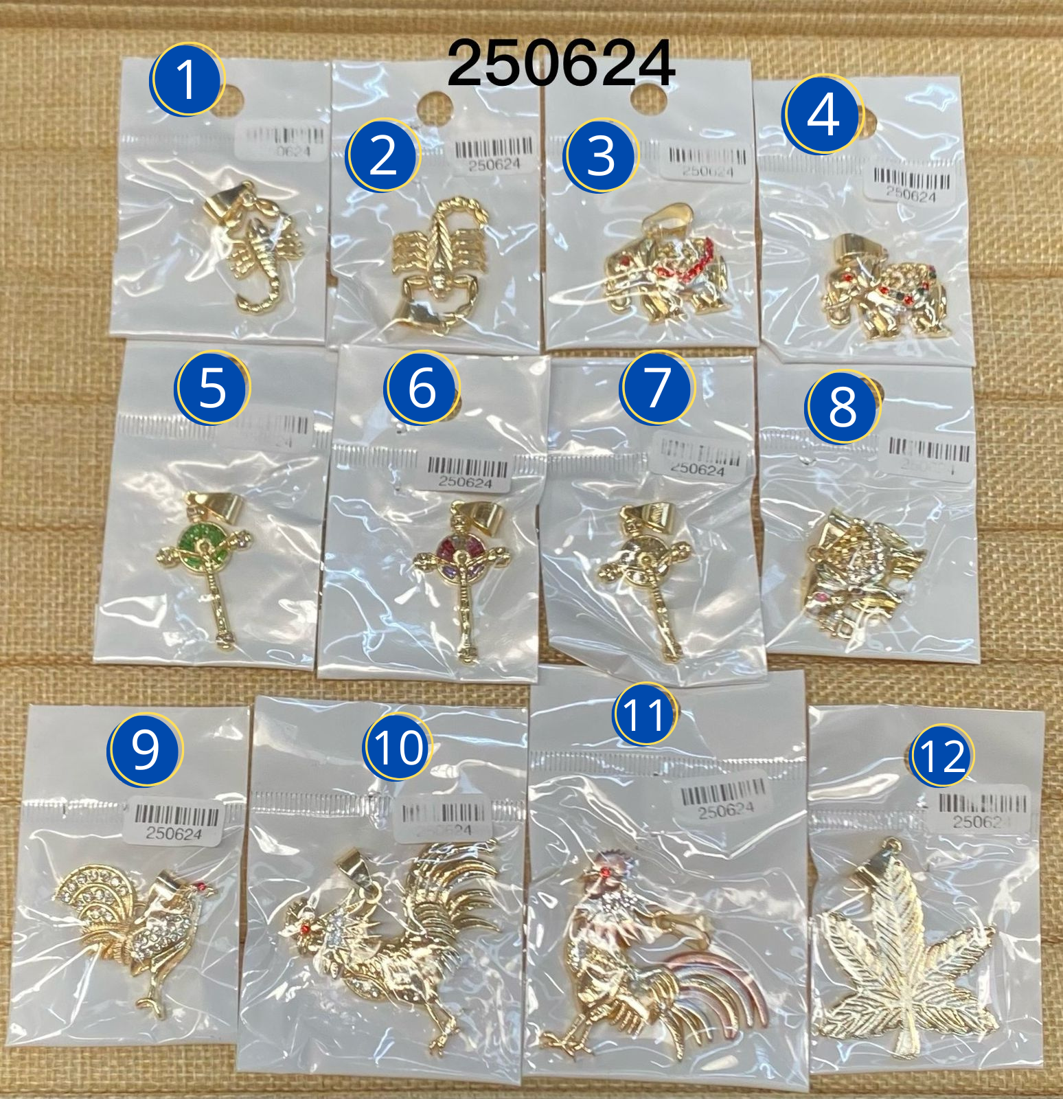 Dijes Dorados M13 Oro Laminado